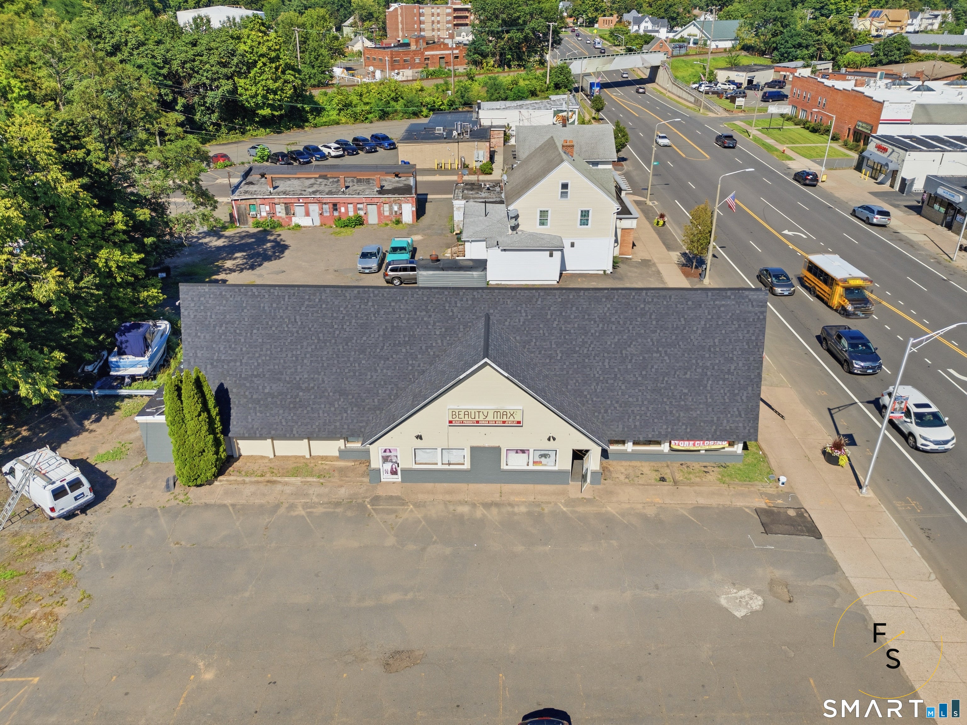1231 Main Street