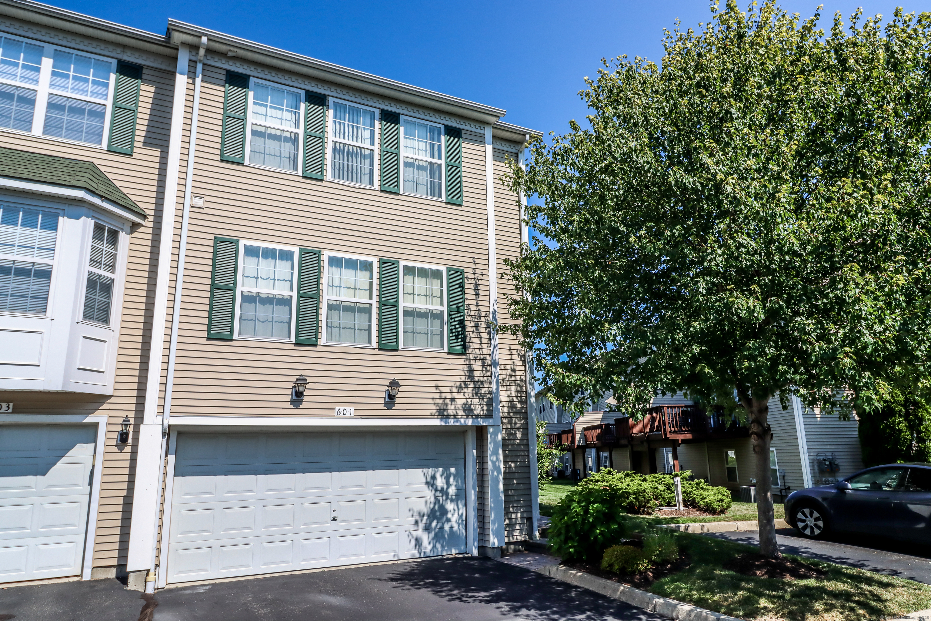 601 Lexington Boulevard 601