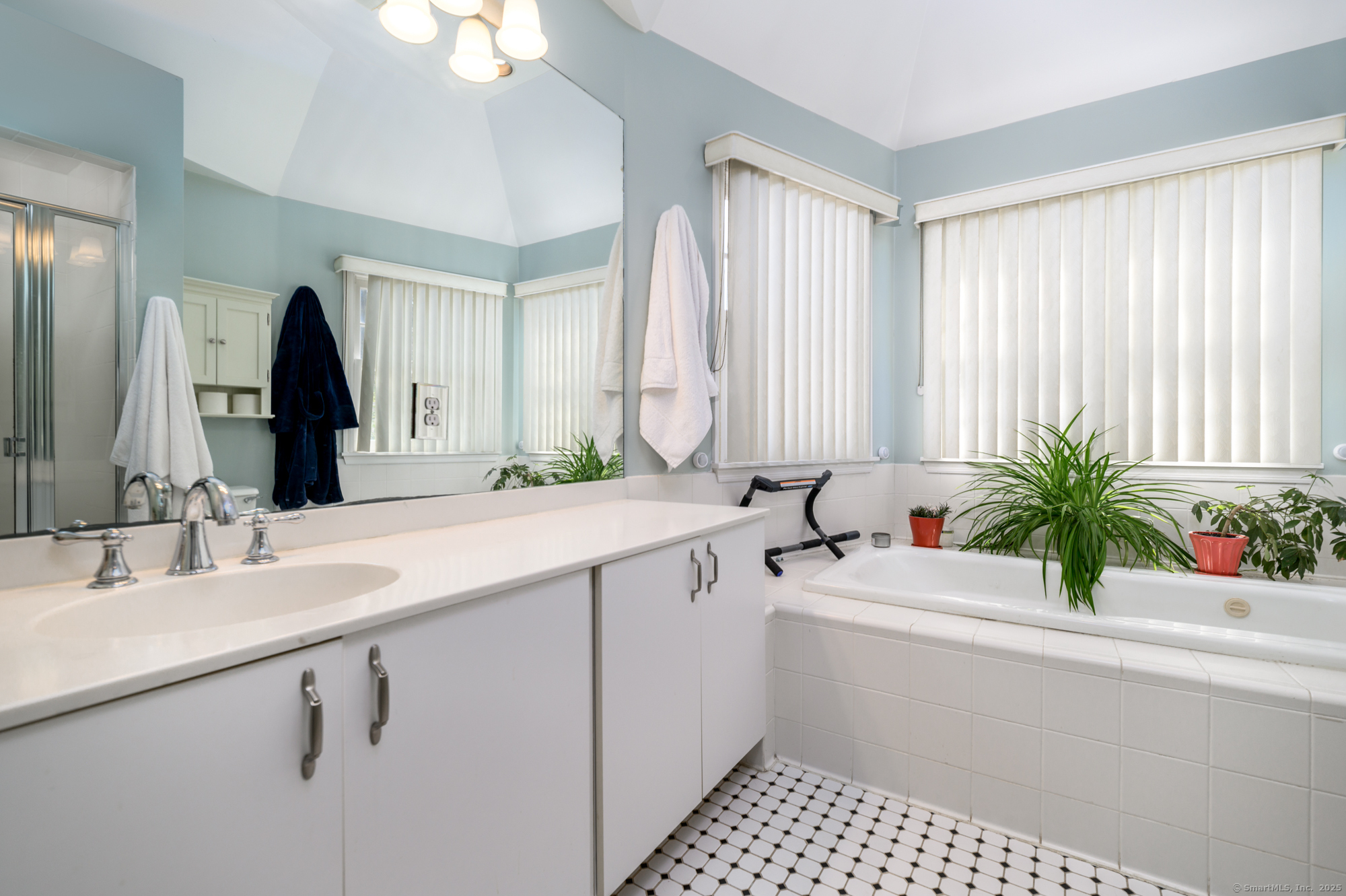 118 Grove Street #APT 2, Stamford, Connecticut image 16