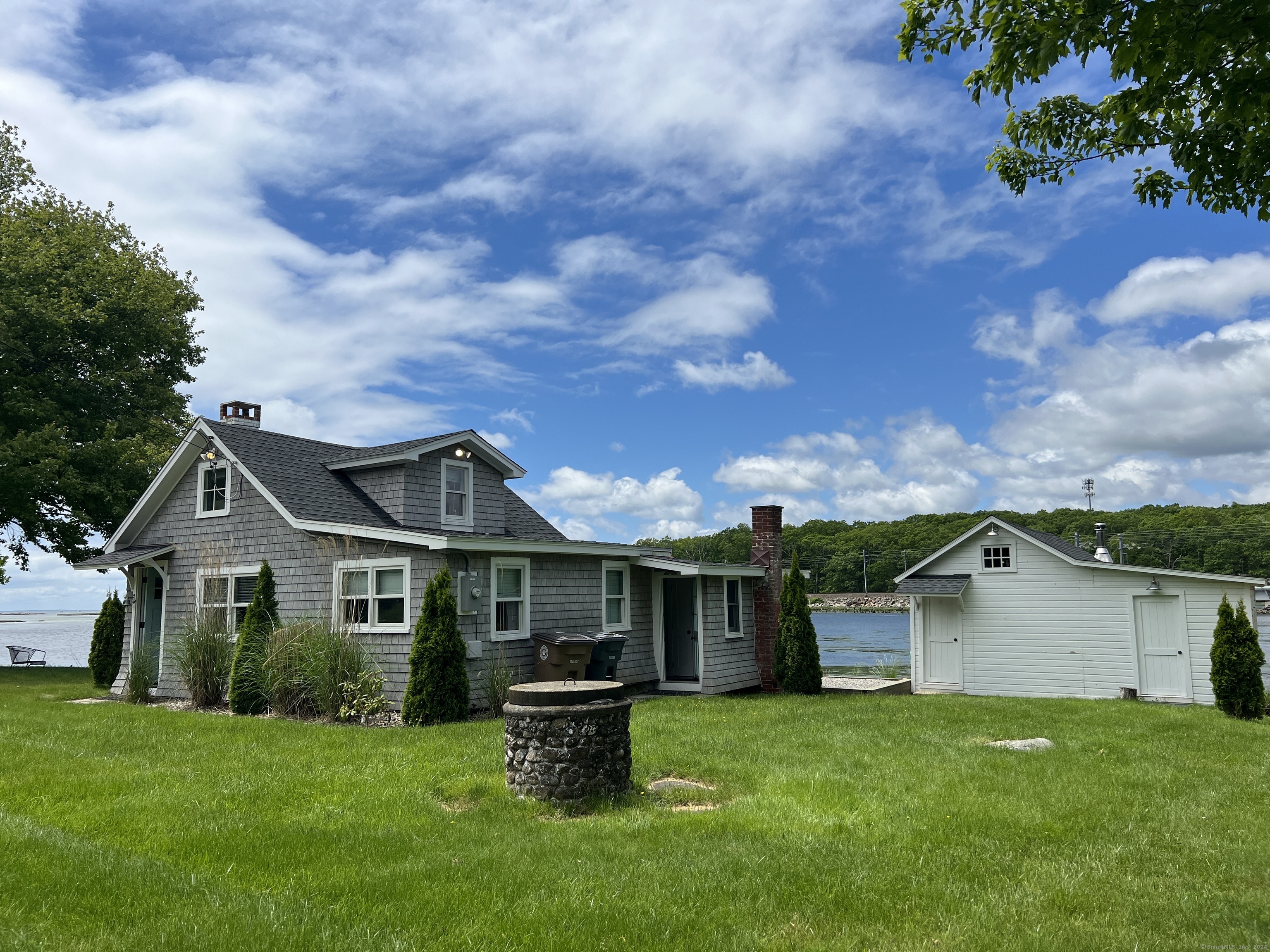 61 Old Black Point Road