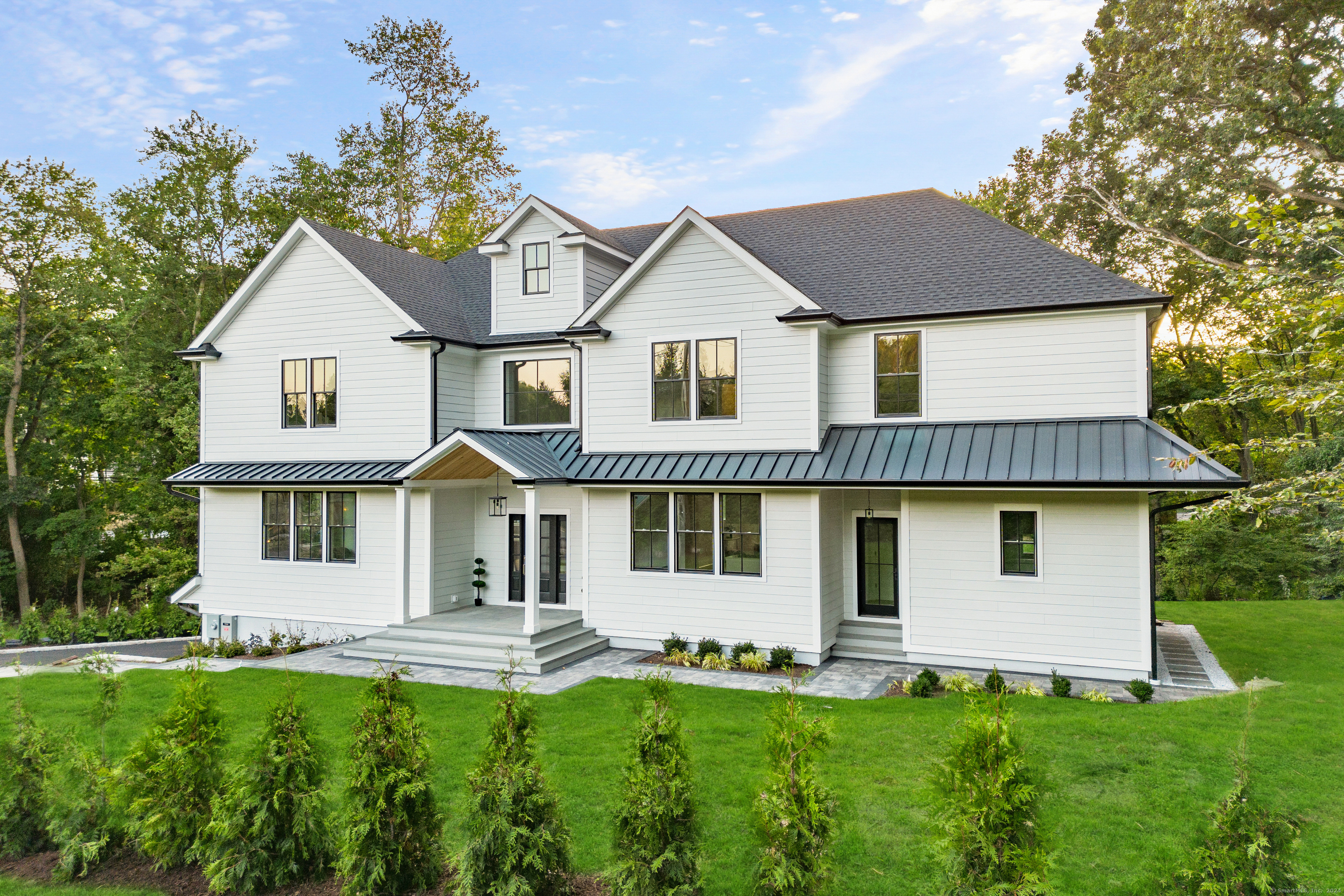 Property for Sale at 1 Plunkett Place, Westport, Connecticut - Bedrooms: 5 
Bathrooms: 5 
Rooms: 16  - $3,299,000