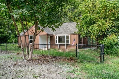 14 Main St Extension Simsbury CT 06081