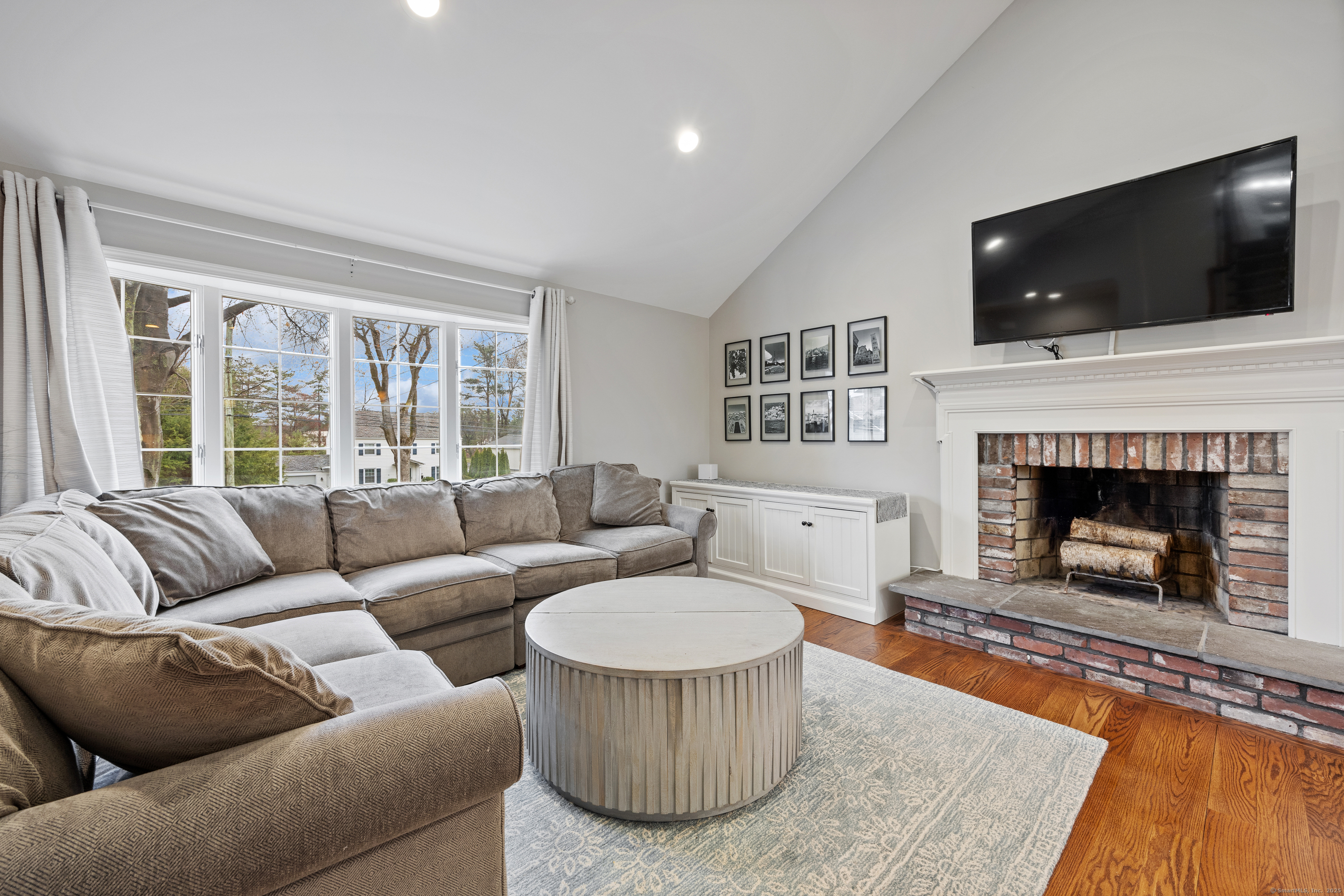 71 Blue Ridge Lane, West Hartford, Connecticut image 6