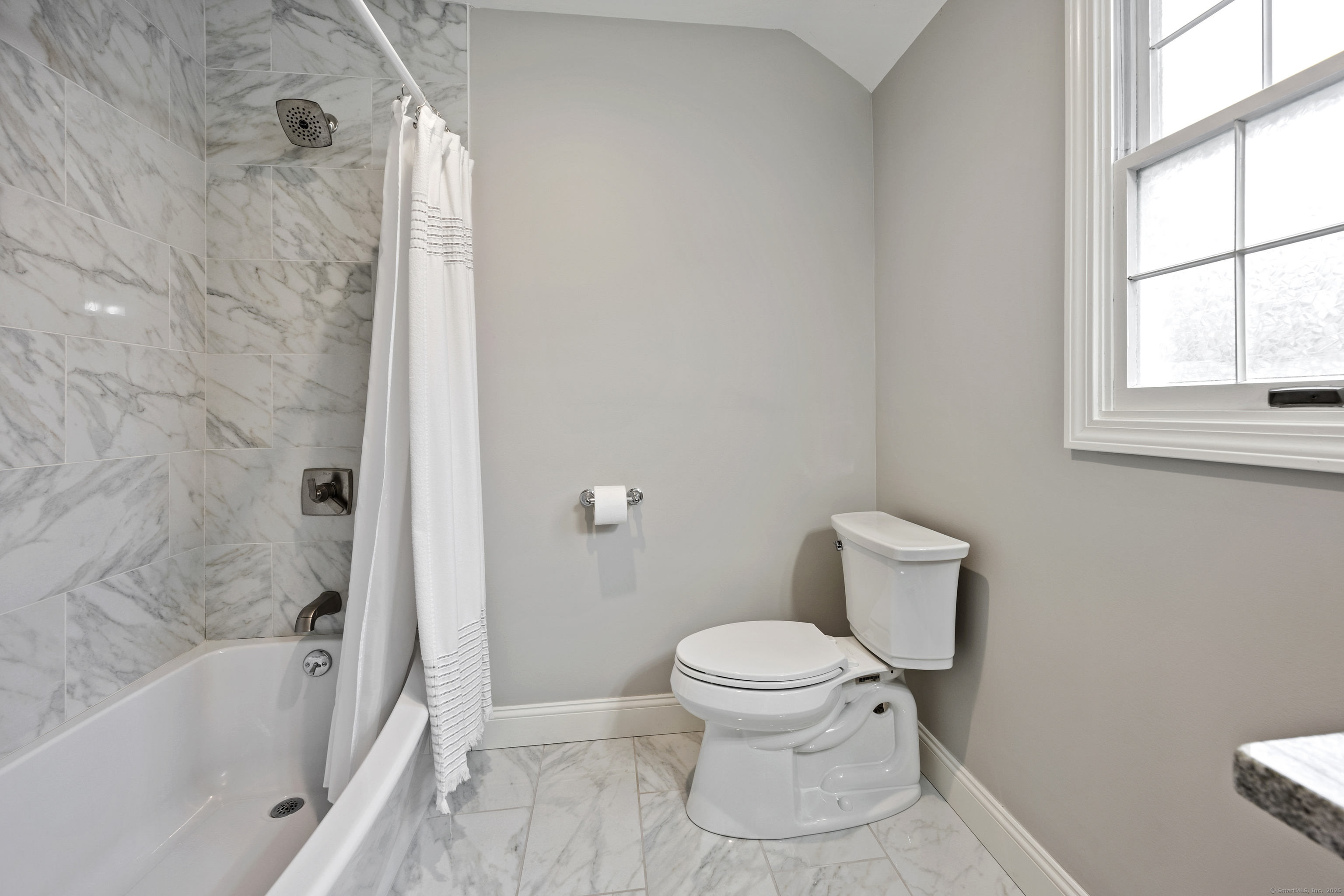 71 Blue Ridge Lane, West Hartford, Connecticut image 24