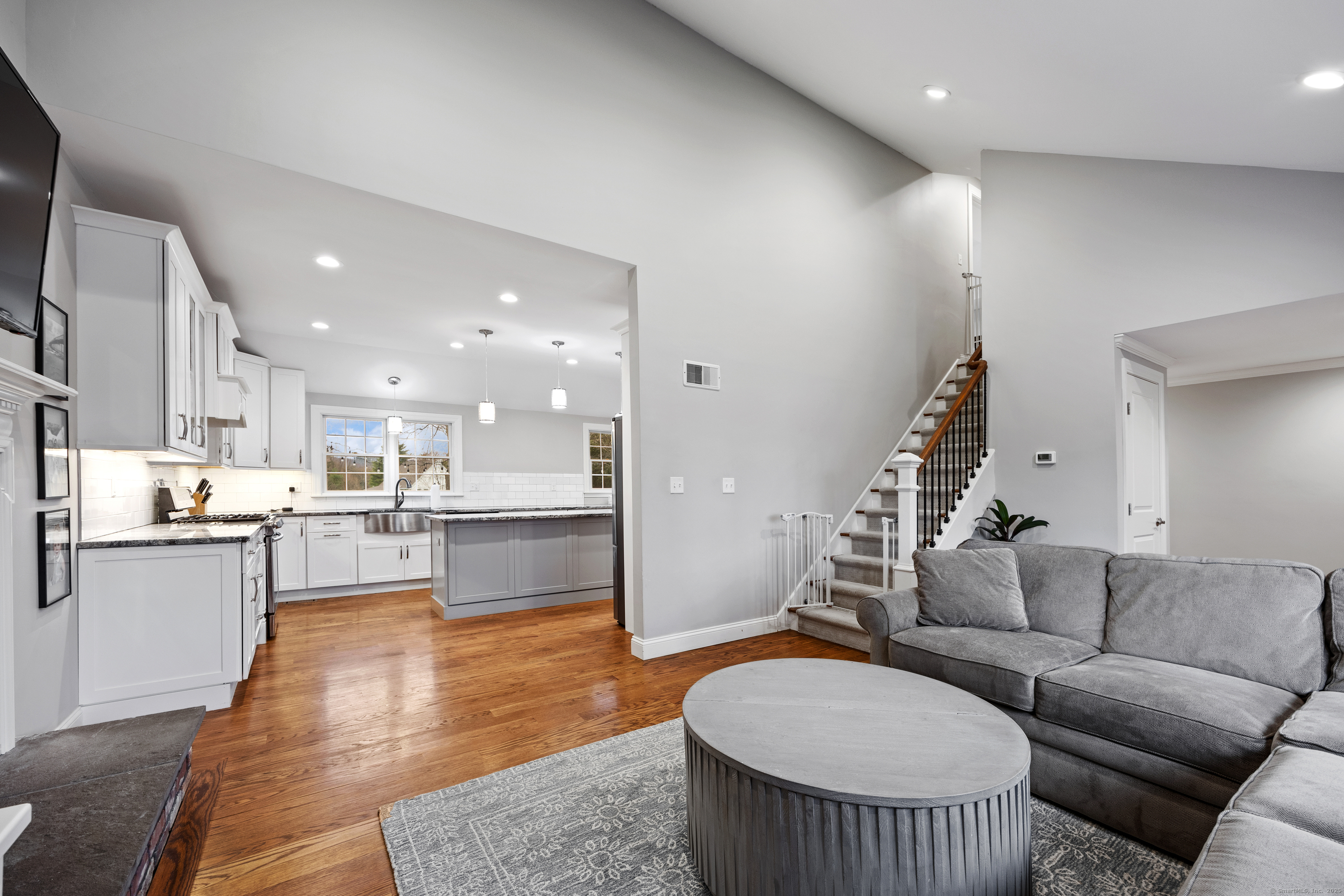 71 Blue Ridge Lane, West Hartford, Connecticut image 7