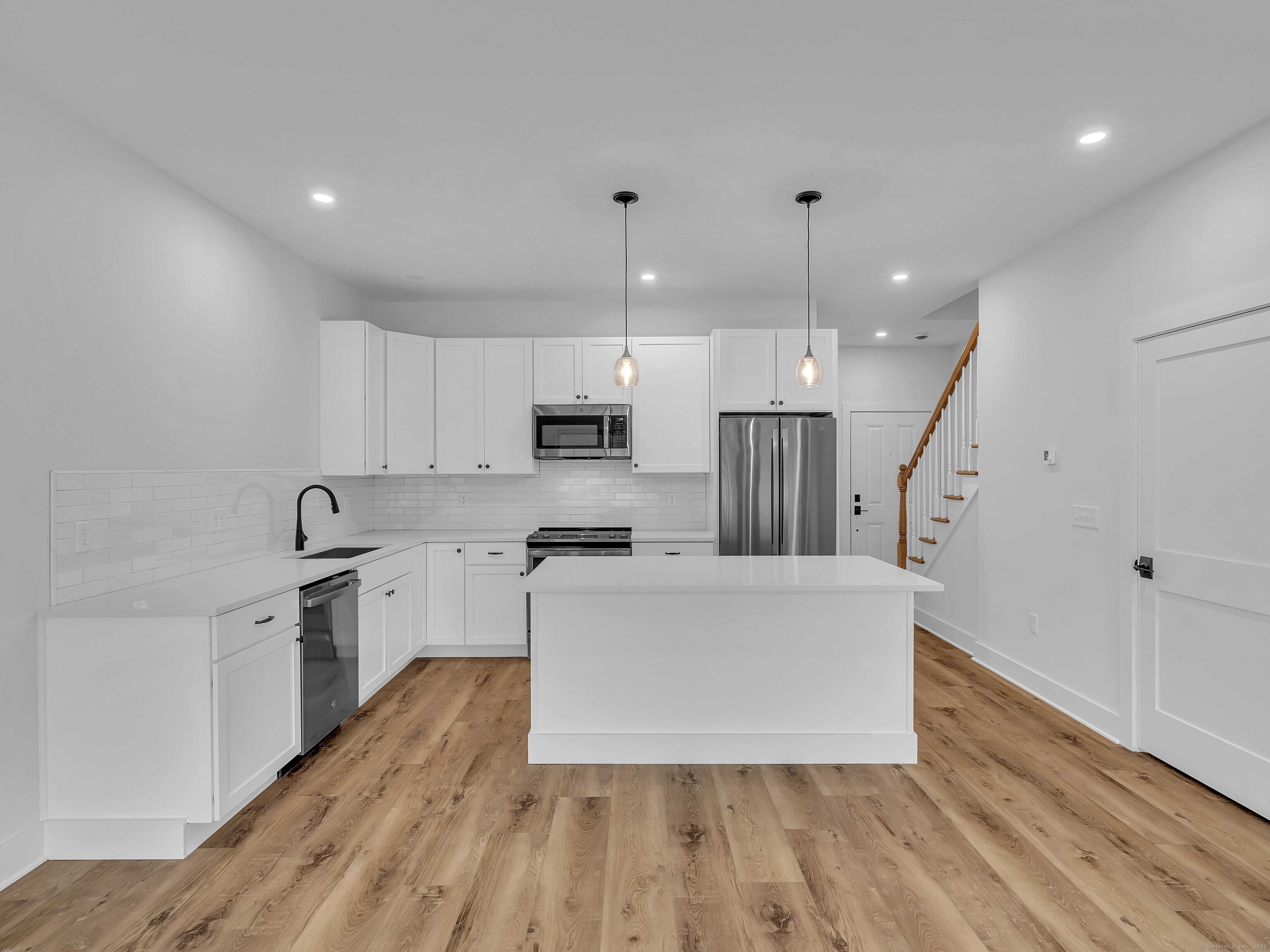 138 Boston Post Road 15