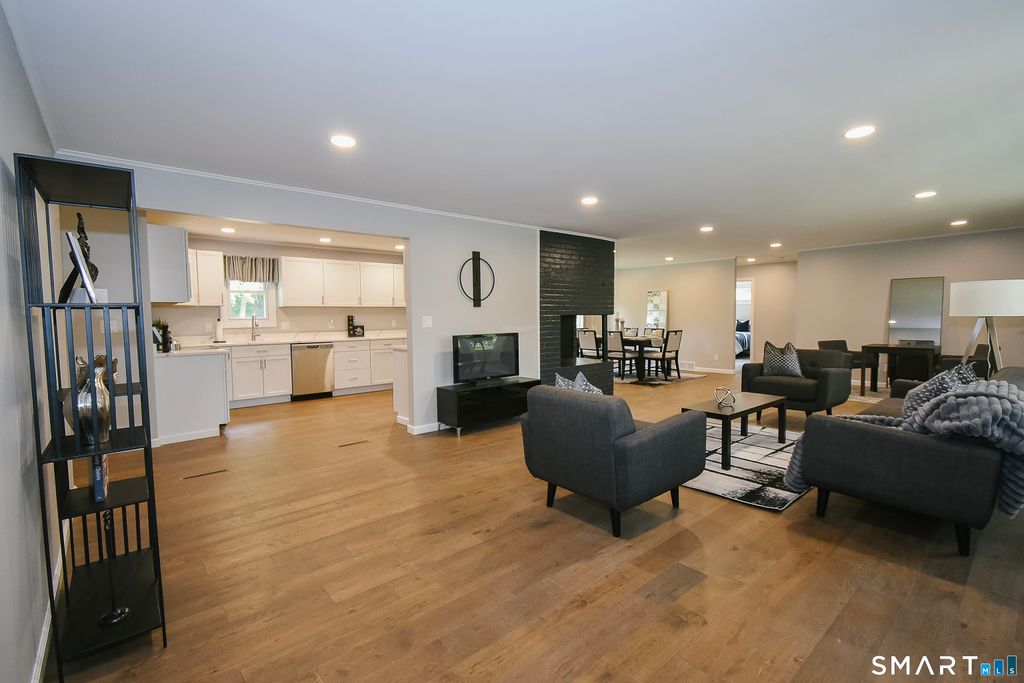 Photo of 680 Kennedy Road, Windsor, CT 06095 (MLS # 24146931)