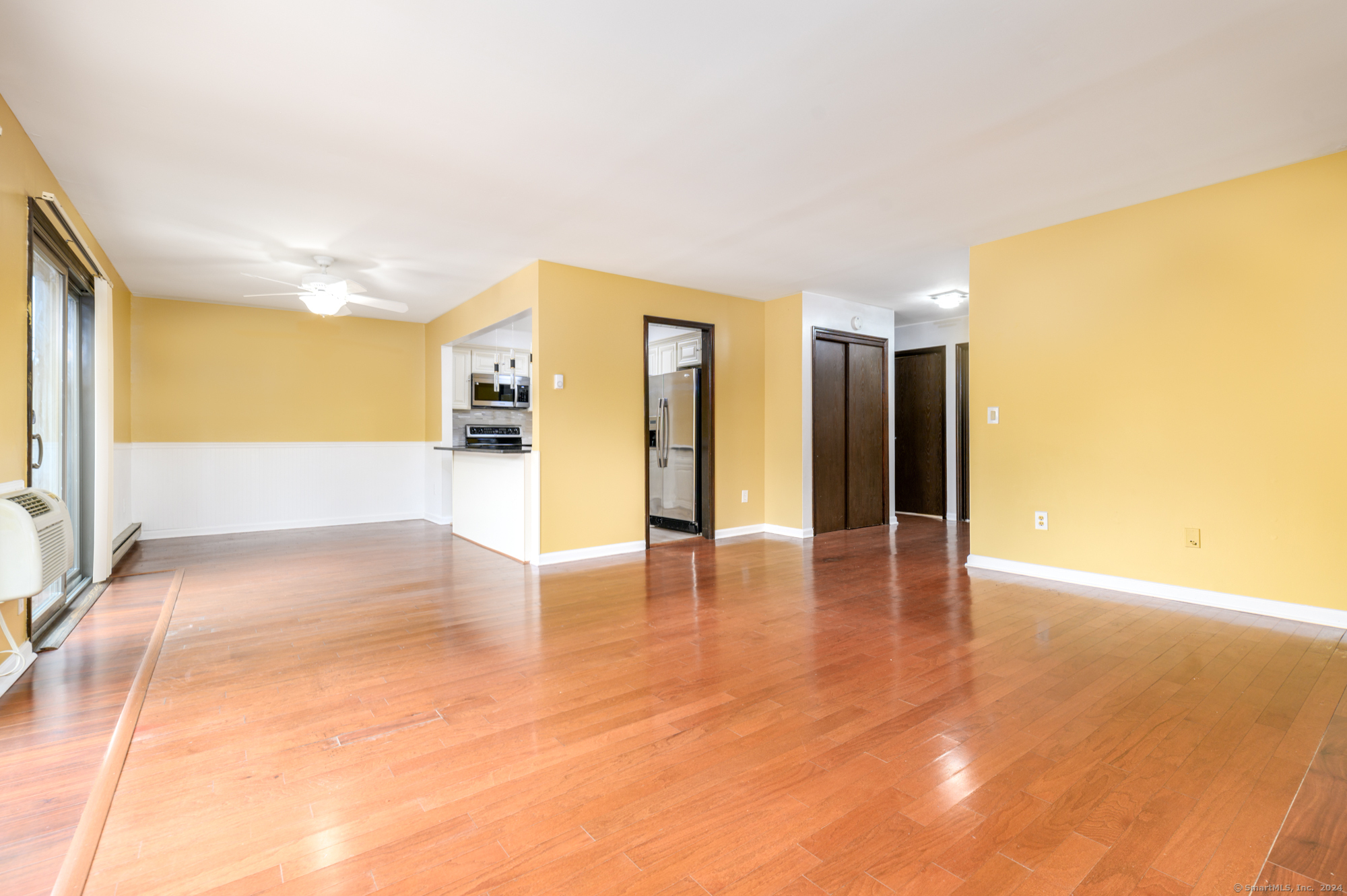 22 Radio Place #APT 10, Stamford, Connecticut image 4
