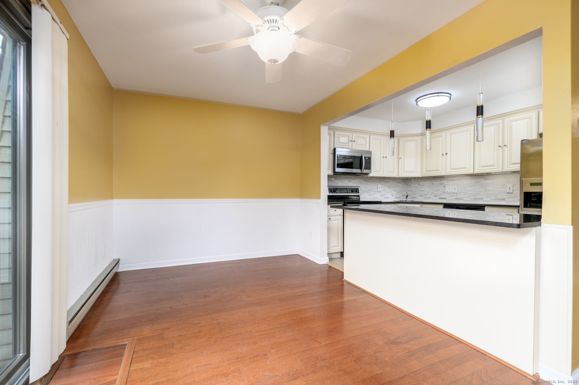 22 Radio Place #APT 10, Stamford, Connecticut image 5