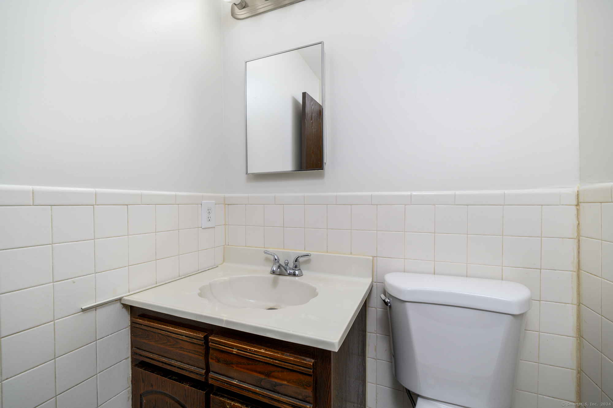 22 Radio Place #APT 10, Stamford, Connecticut image 9