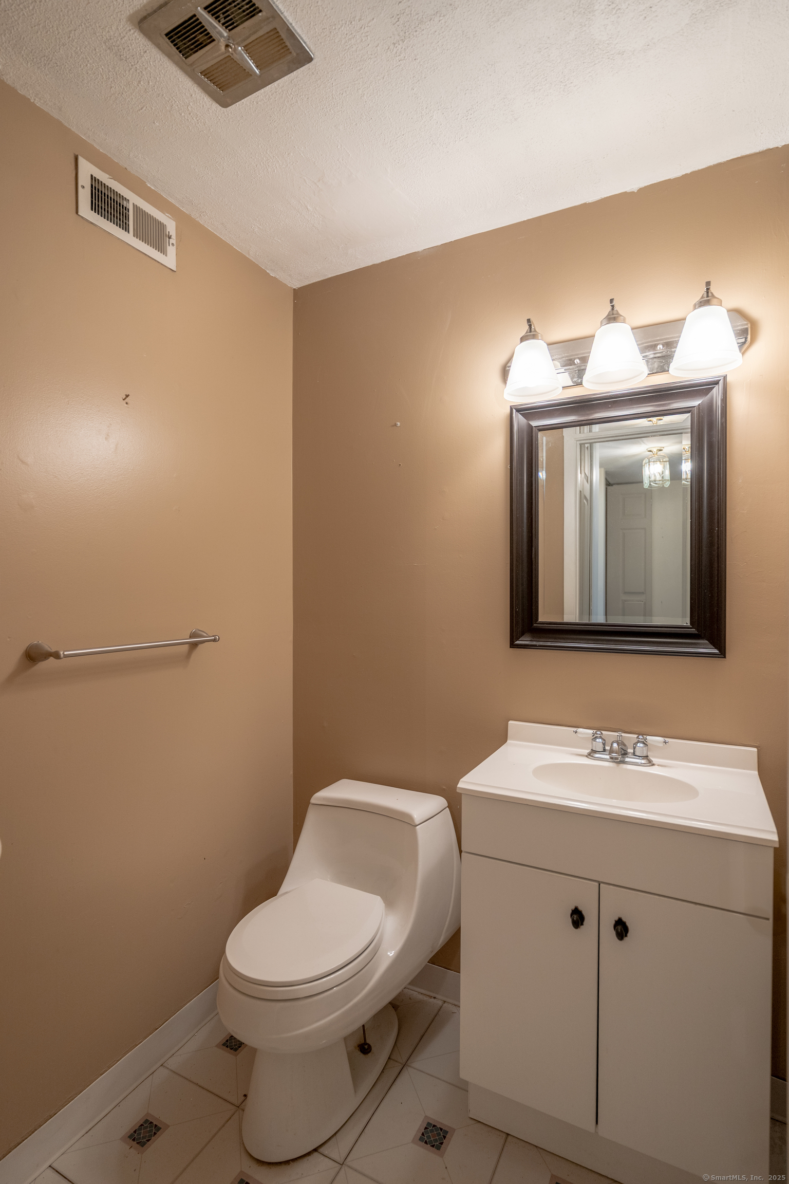 85 Towne House Road #85, Hamden, Connecticut image 8