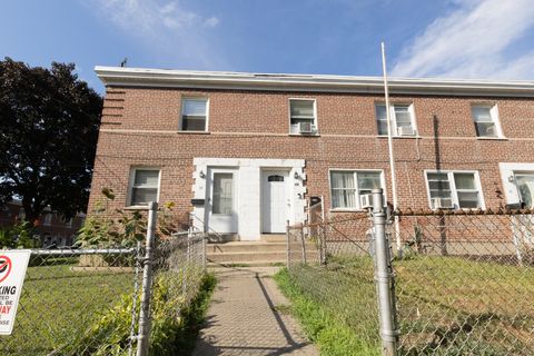 14 Court A Building 23, Bridgeport, CT 06610 - #: 24119808