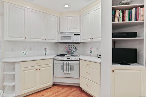 Tiny photo for 47 Bank Street #47, New Canaan, CT 06840 (MLS # 24160878)