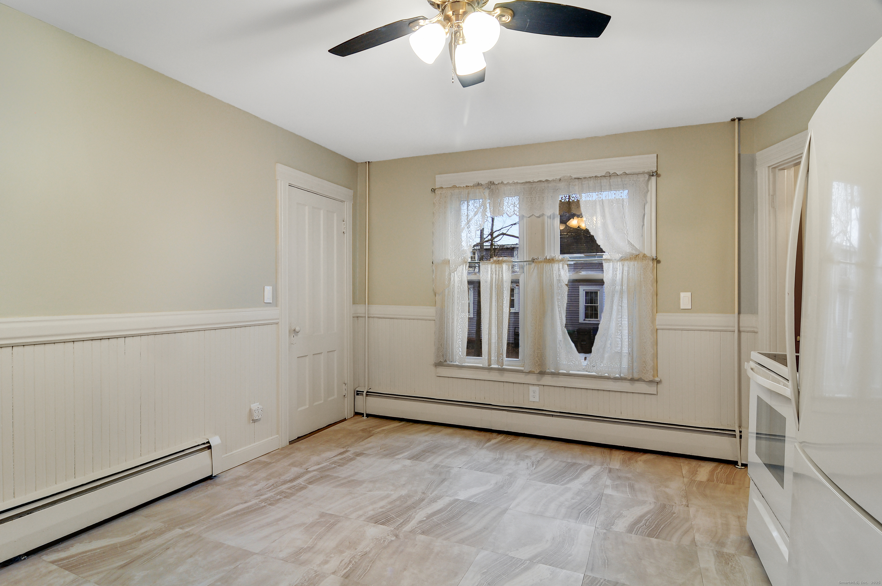 Windsor, Connecticut 06095, United States, 3 Bedrooms Bedrooms, ,1 BathroomBathrooms,Residential,Coming Soon,247773