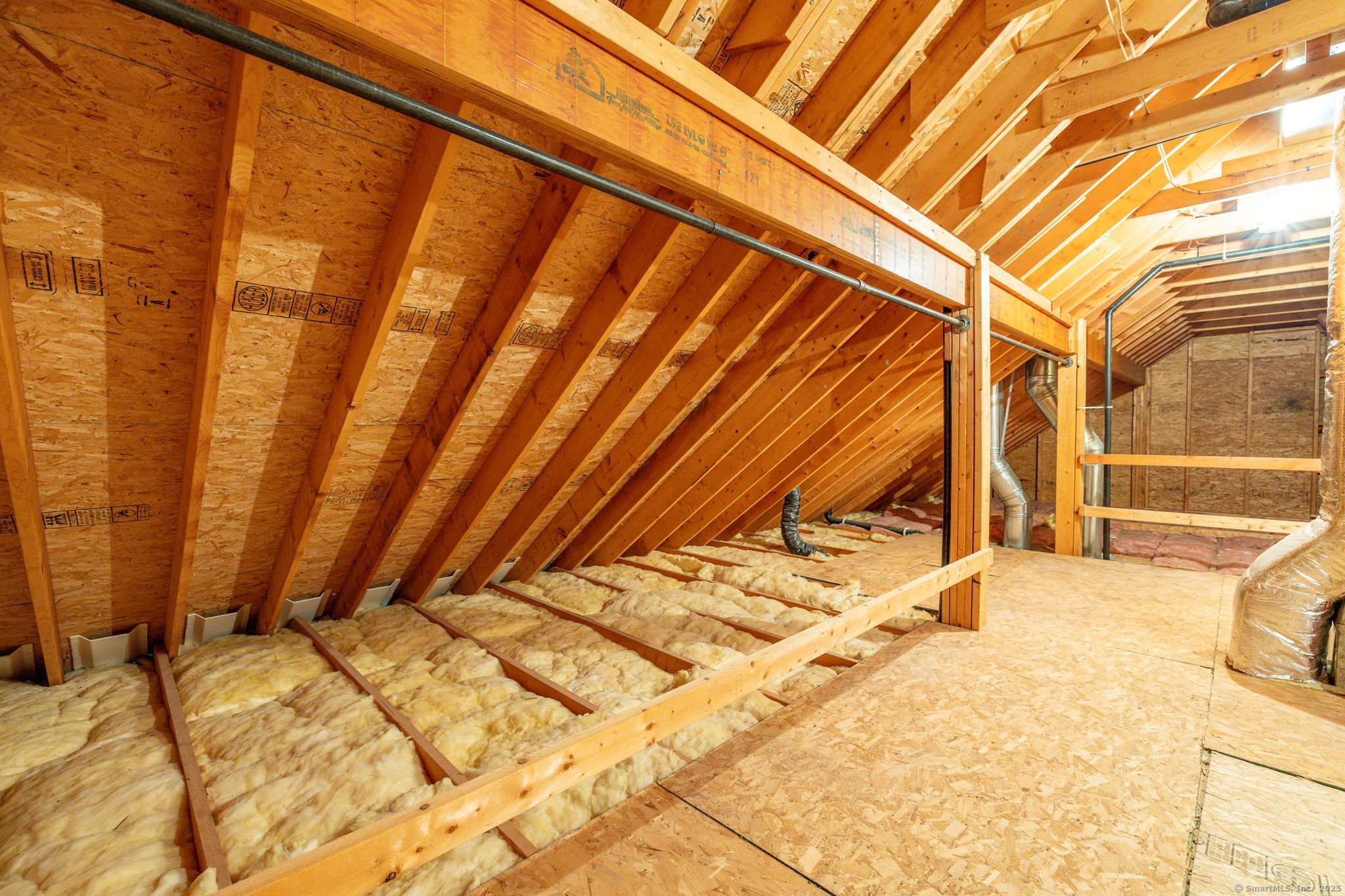 Simsbury, Connecticut 06070, United States, 2 Bedrooms Bedrooms, ,3 BathroomsBathrooms,Residential,Active,218295