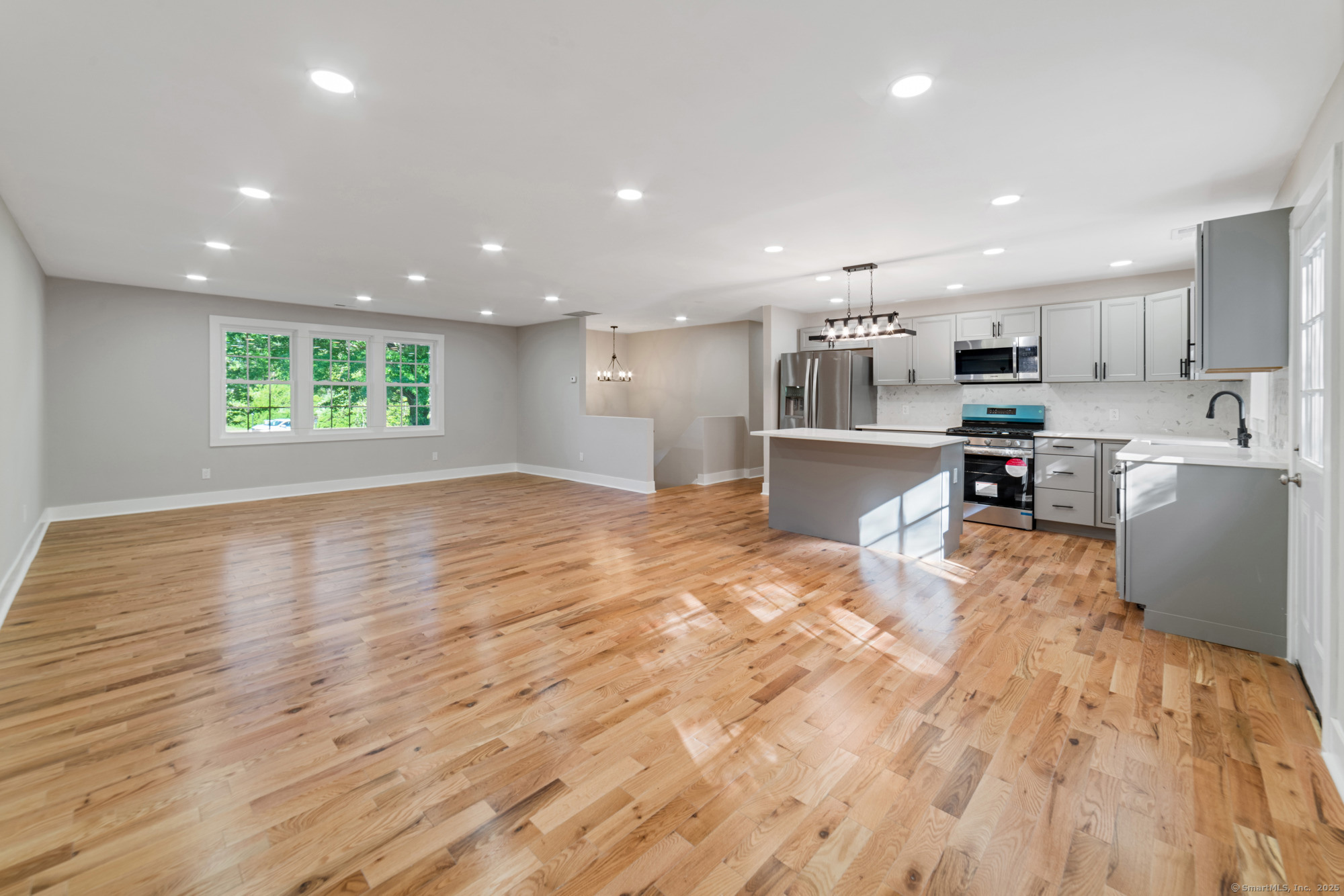 26 Maple Avenue, North Haven, Connecticut image 4