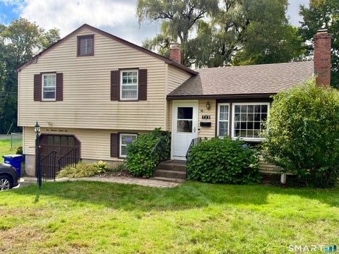 Homes For Sale - 129 Montemerlo Avenue<br/> Windsor Locks, CT 06096