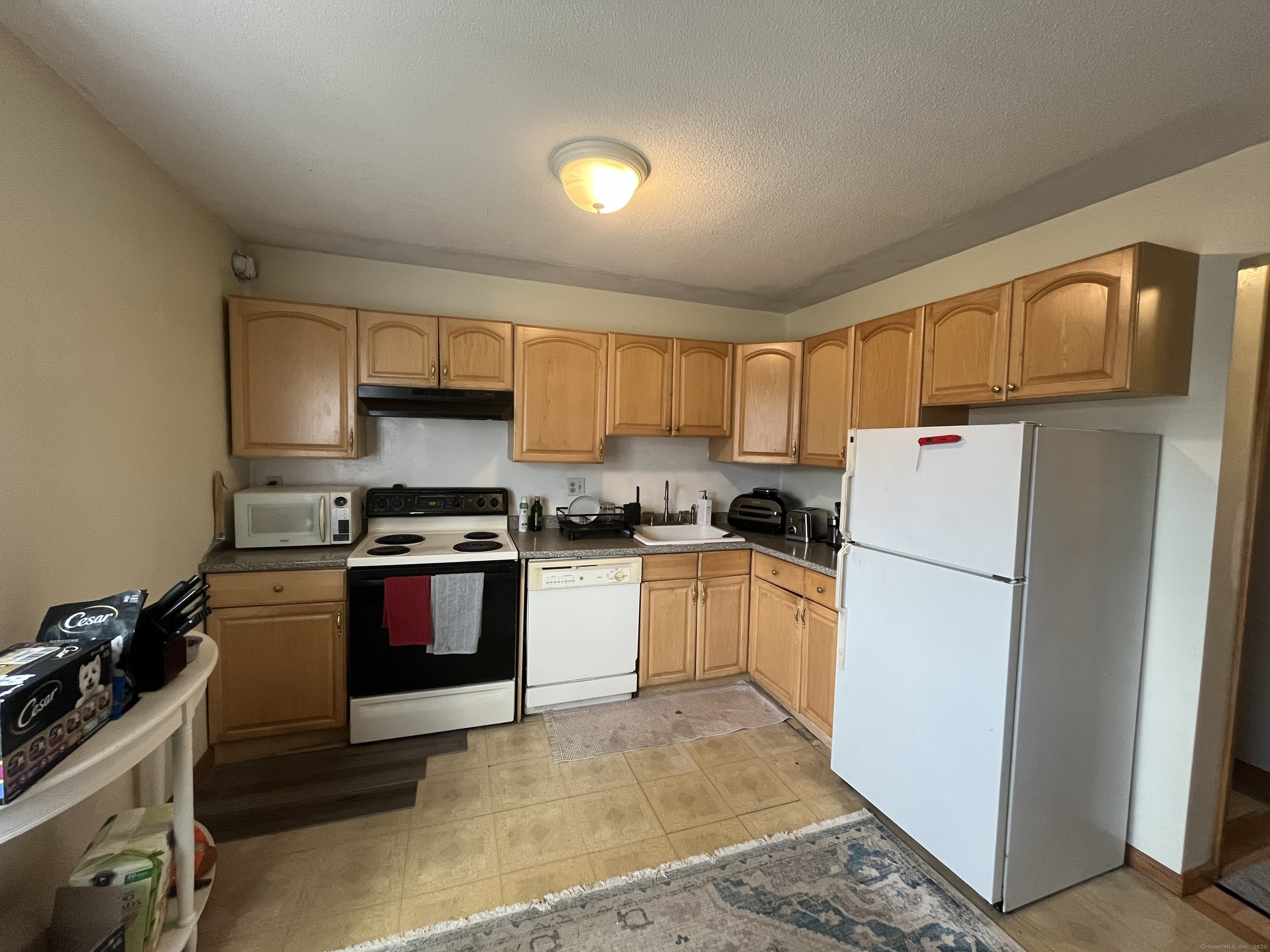 218 Oakville Avenue #APT G, Waterbury, Connecticut image 2