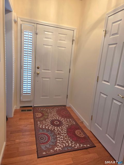 Tiny photo for 6 Whitman Lane #6, Vernon, CT 06066 (MLS # 24148884)