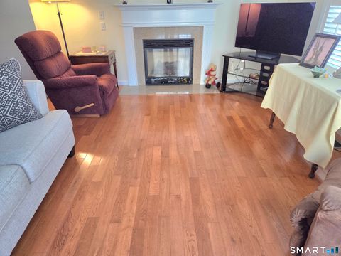 Tiny photo for 6 Whitman Lane #6, Vernon, CT 06066 (MLS # 24148884)