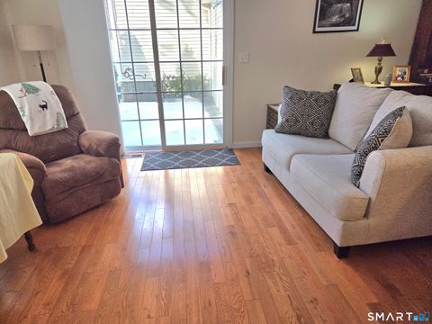 Tiny photo for 6 Whitman Lane #6, Vernon, CT 06066 (MLS # 24148884)