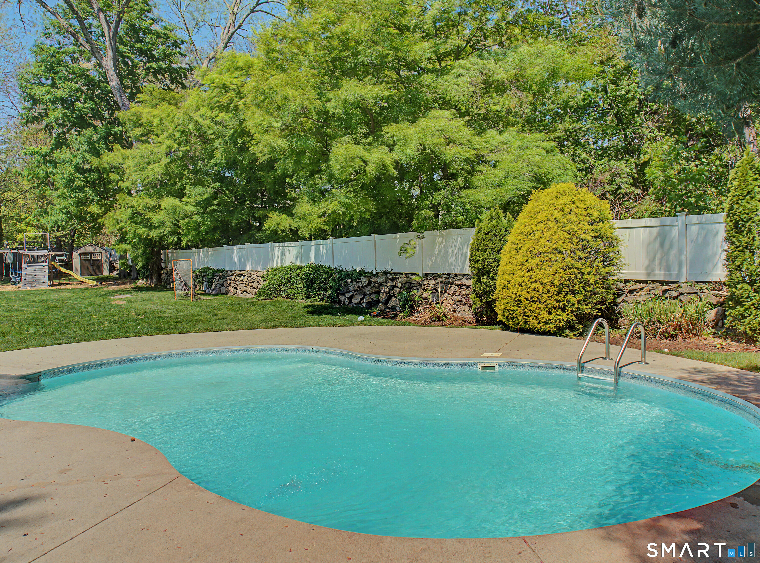 33 stonewall Drive