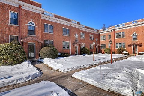 Tiny photo for 143 Fountain Street #APT A11, New Haven, CT 06515 (MLS # 24148895)