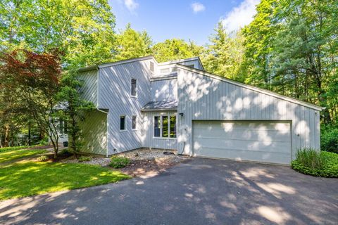 20 Roundhill Road Granby CT 06035