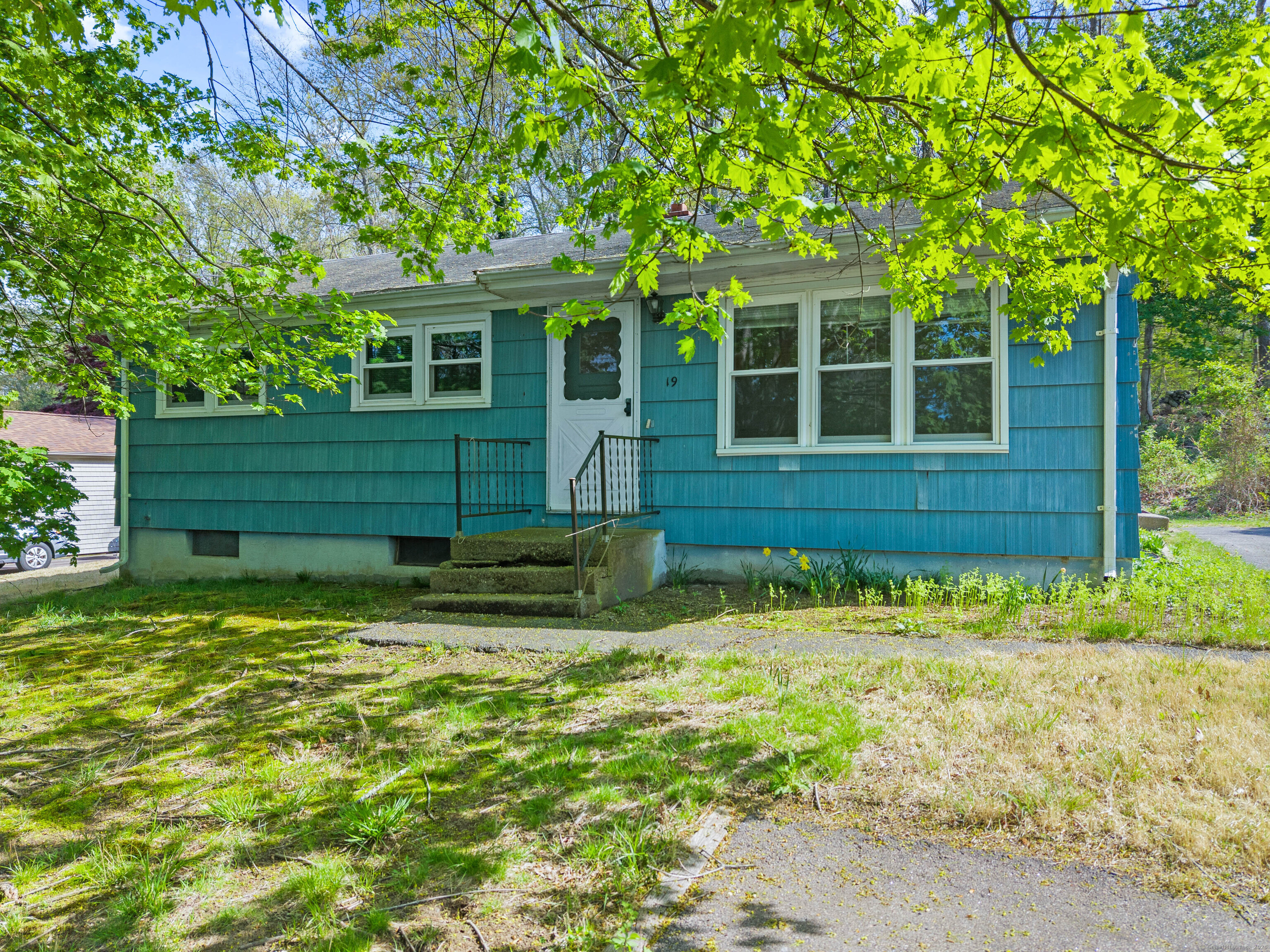 19 Oak Drive, North Stonington, Connecticut image 2