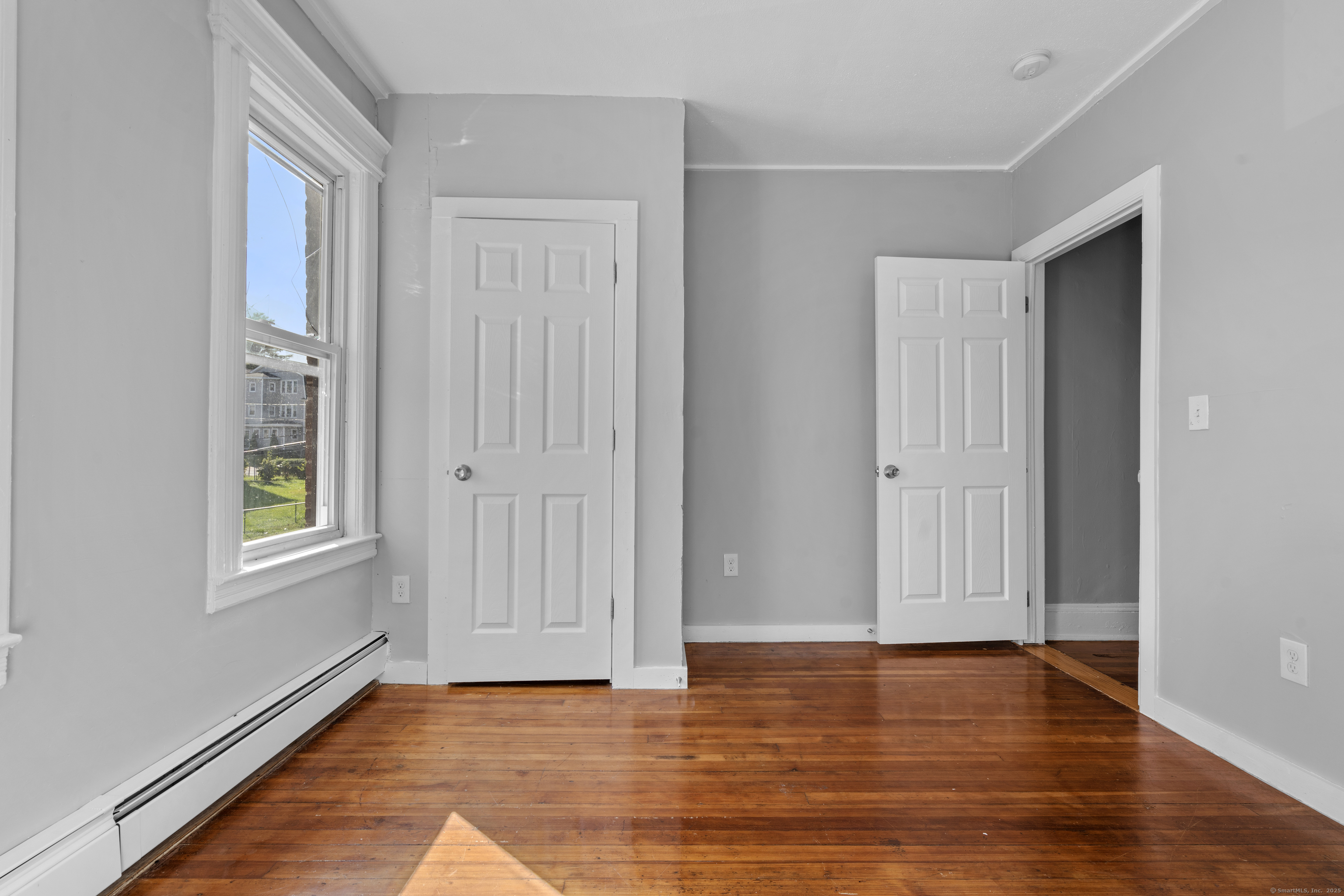 Hartford, Connecticut 06112, United States, 3 Bedrooms Bedrooms, ,1 BathroomBathrooms,Residential,Active,231402