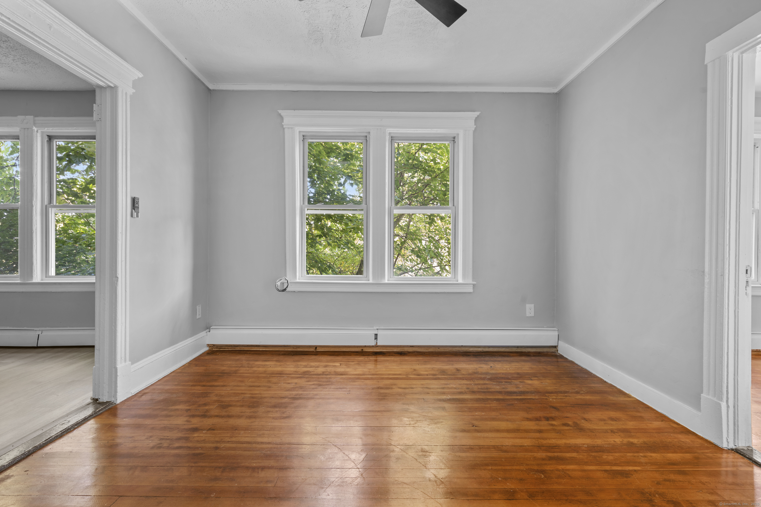 Hartford, Connecticut 06112, United States, 3 Bedrooms Bedrooms, ,1 BathroomBathrooms,Residential,Active,231402