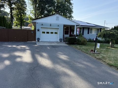 Photo of 473 Pierpont Road, Waterbury, CT 06705 (MLS # 24190156)