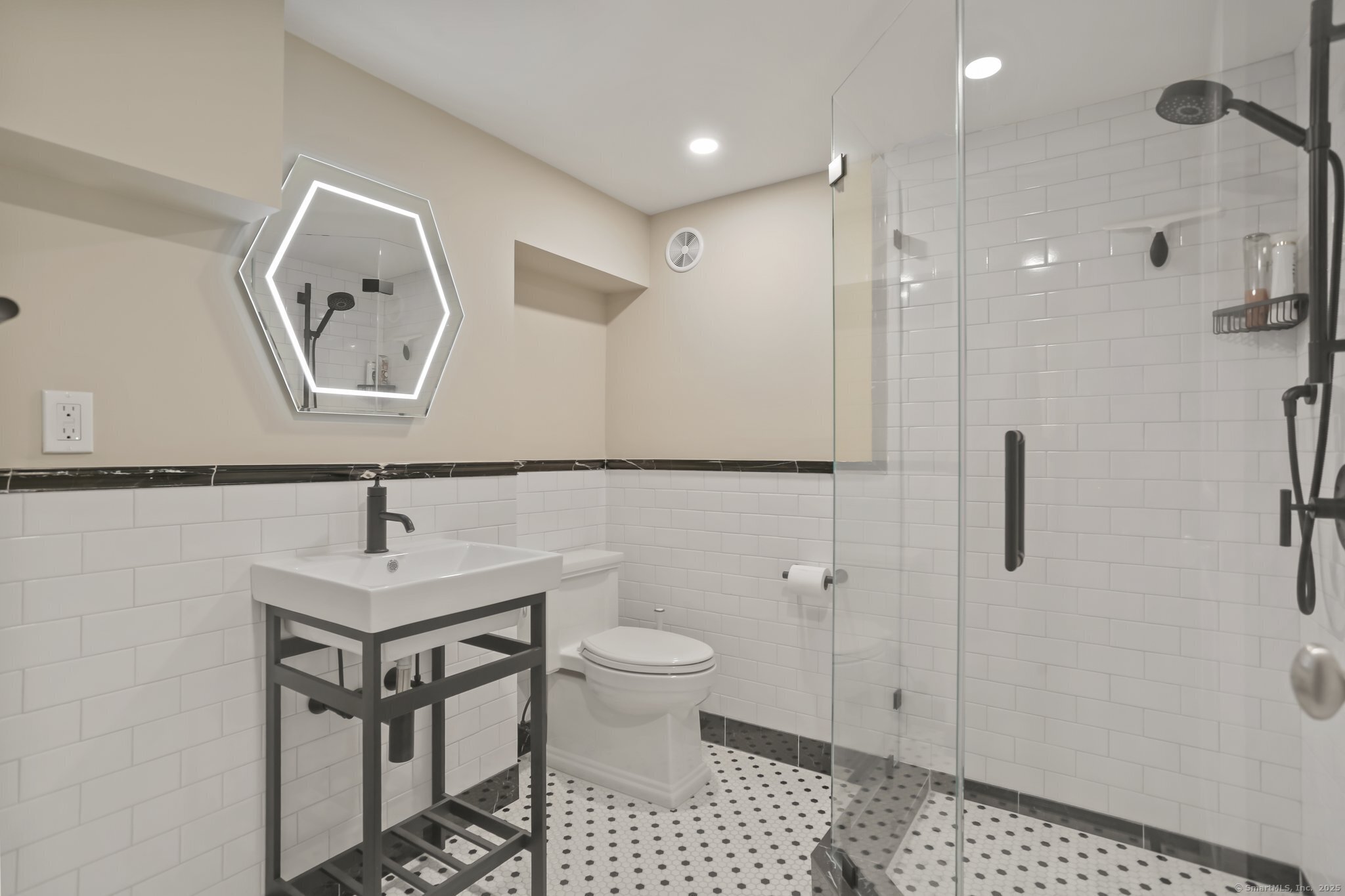 12 Laddins Rock Road, Greenwich, Connecticut image 33