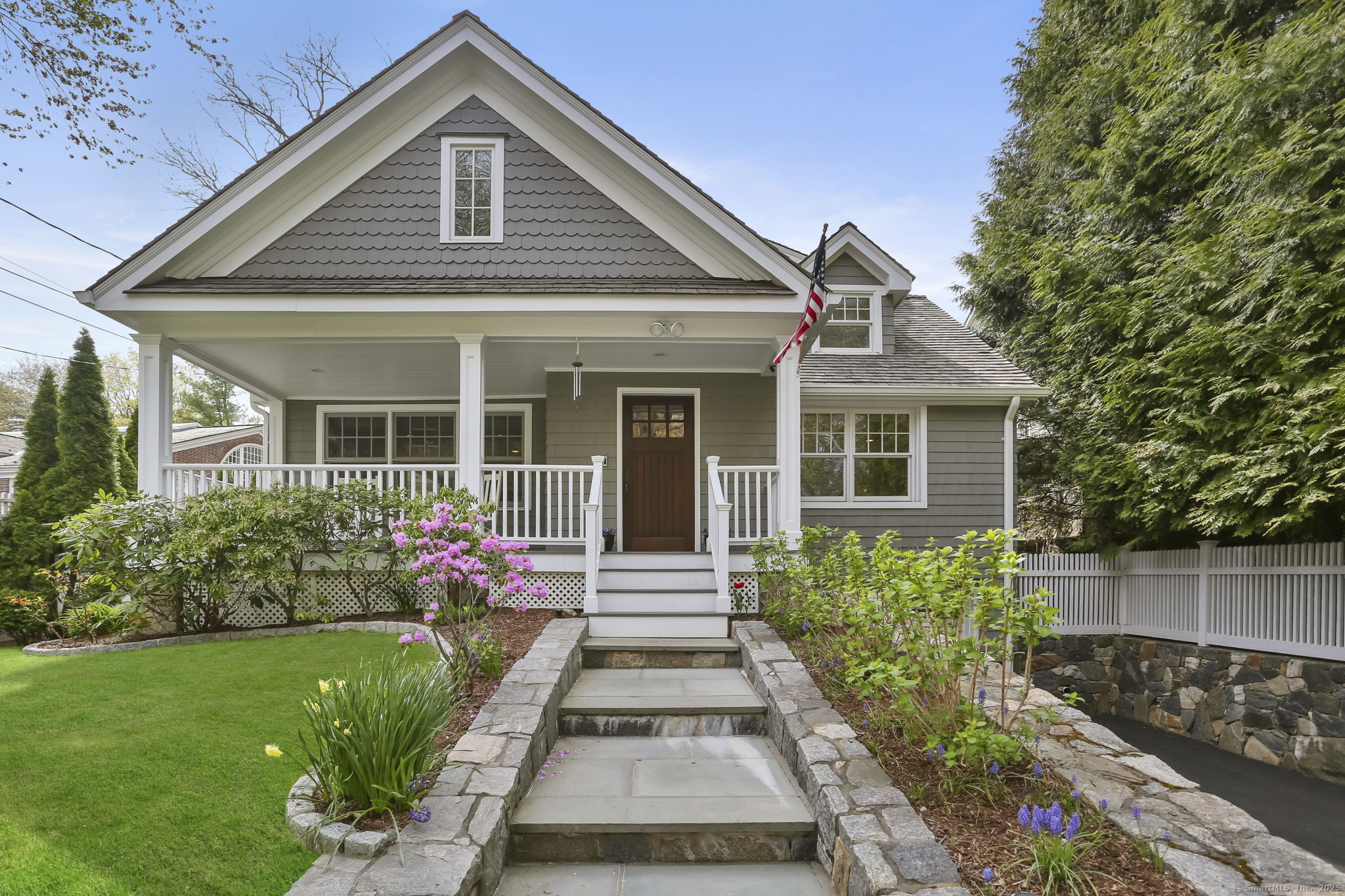 12 Laddins Rock Road, Greenwich, Connecticut image 1