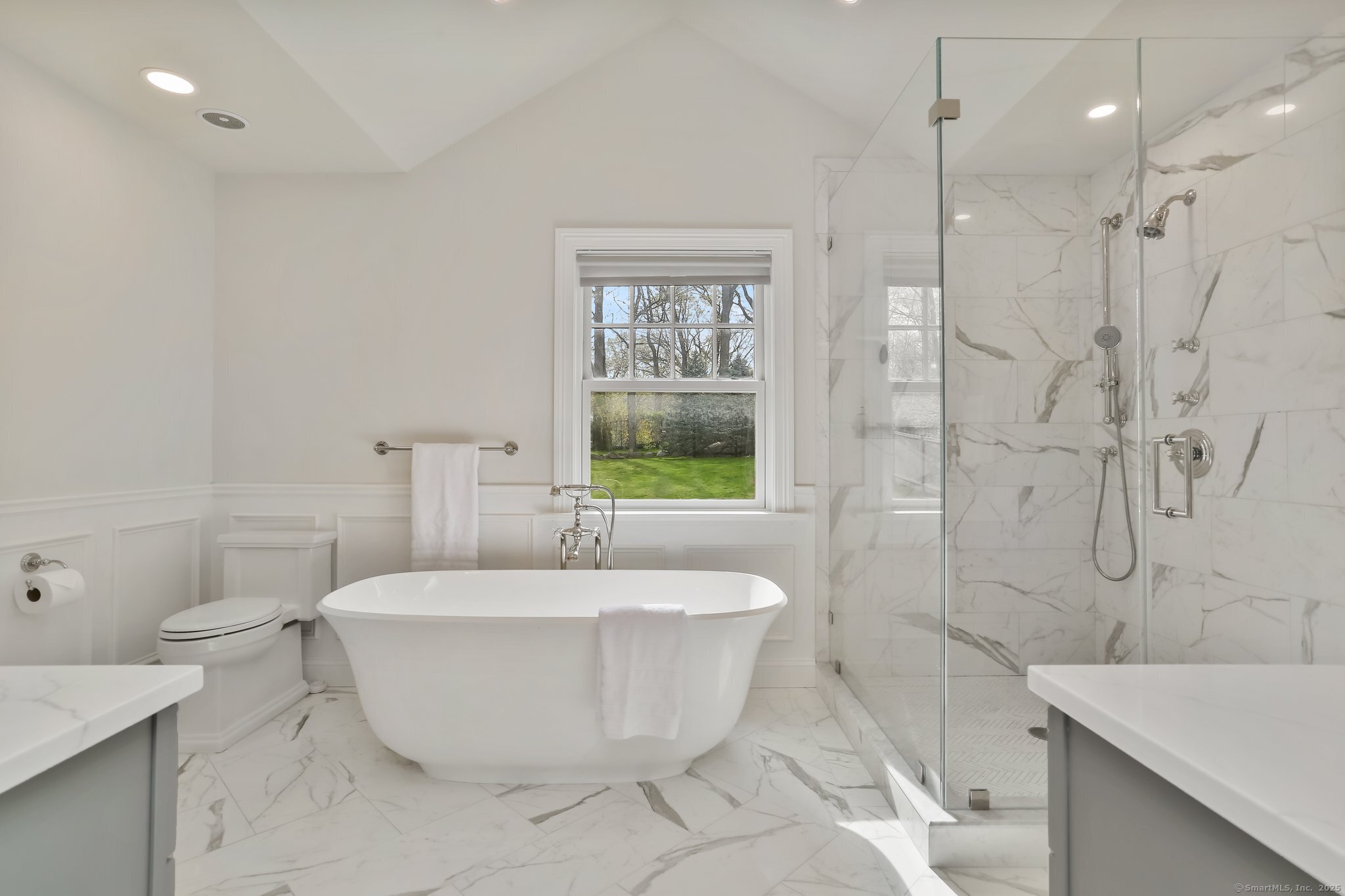 12 Laddins Rock Road, Greenwich, Connecticut image 22