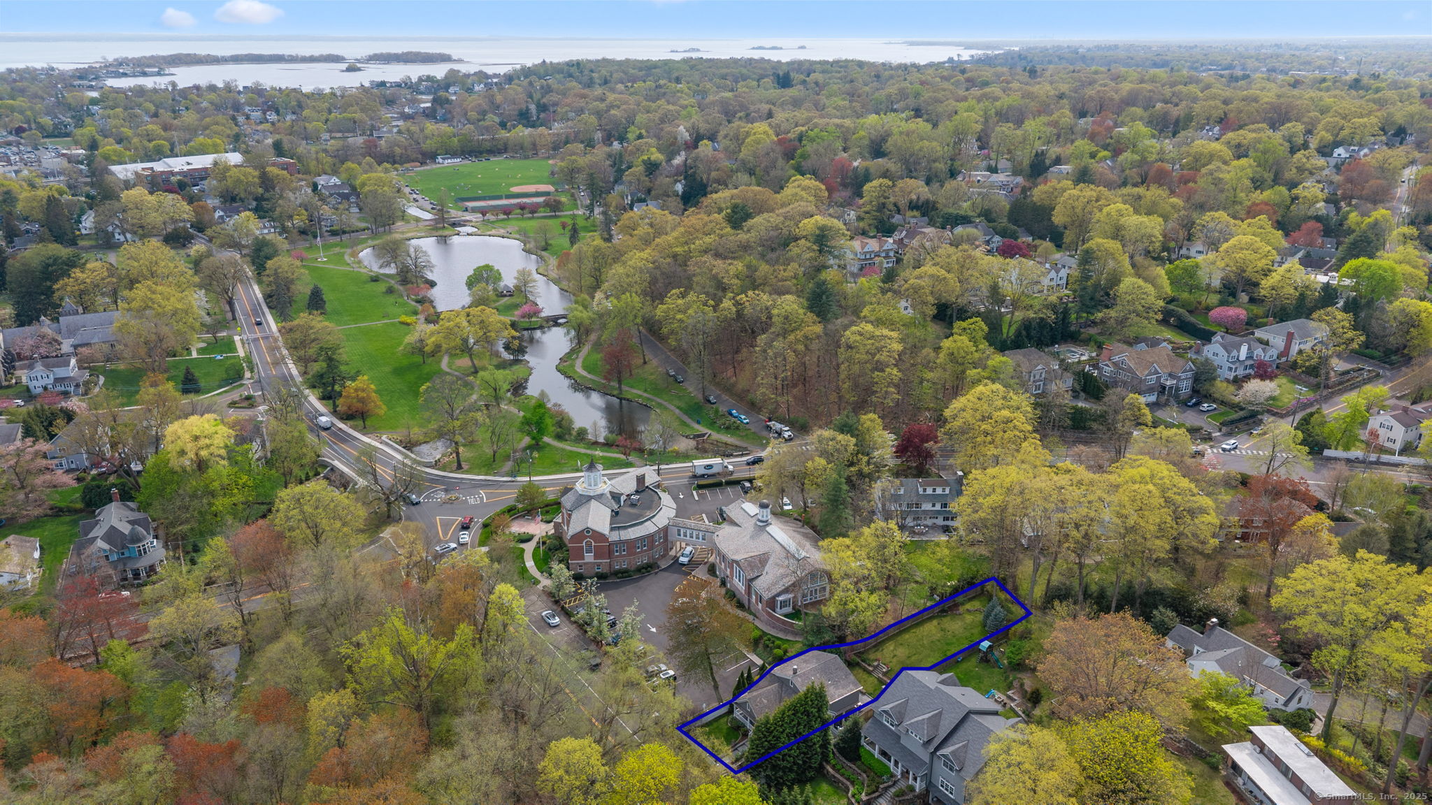12 Laddins Rock Road, Greenwich, Connecticut image 37