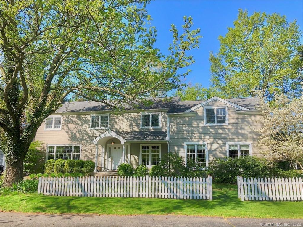 Photo 1 of 19 Middlesex Road, Darien, Connecticut, $1,100,000, Web #: 170293422