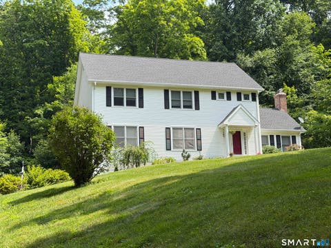 Homes For Sale - 151 Lantern Park Lane<br/> New Haven County, Southbury, CT 06488