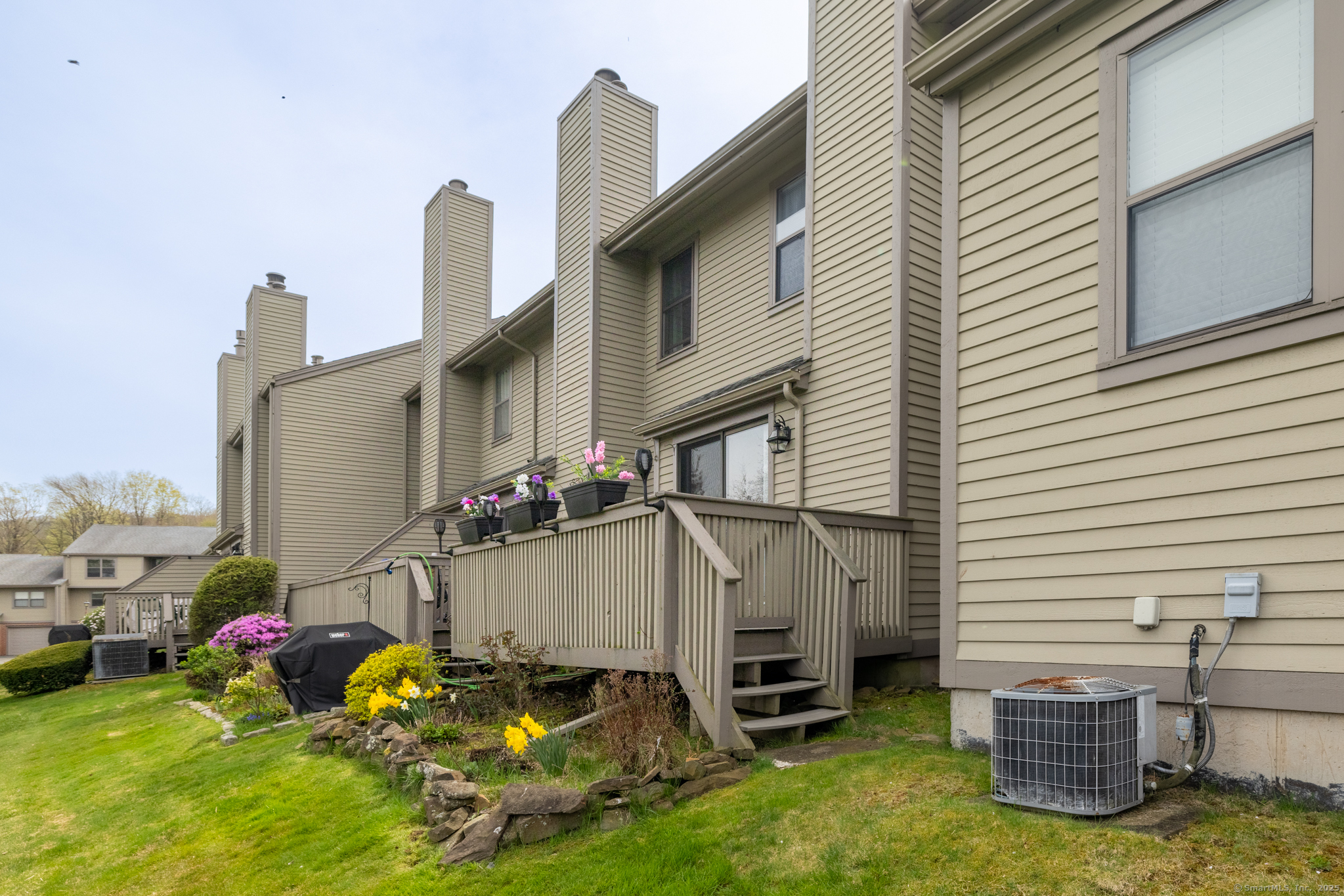 202 Metacomet Drive #202, Meriden, Connecticut image 2