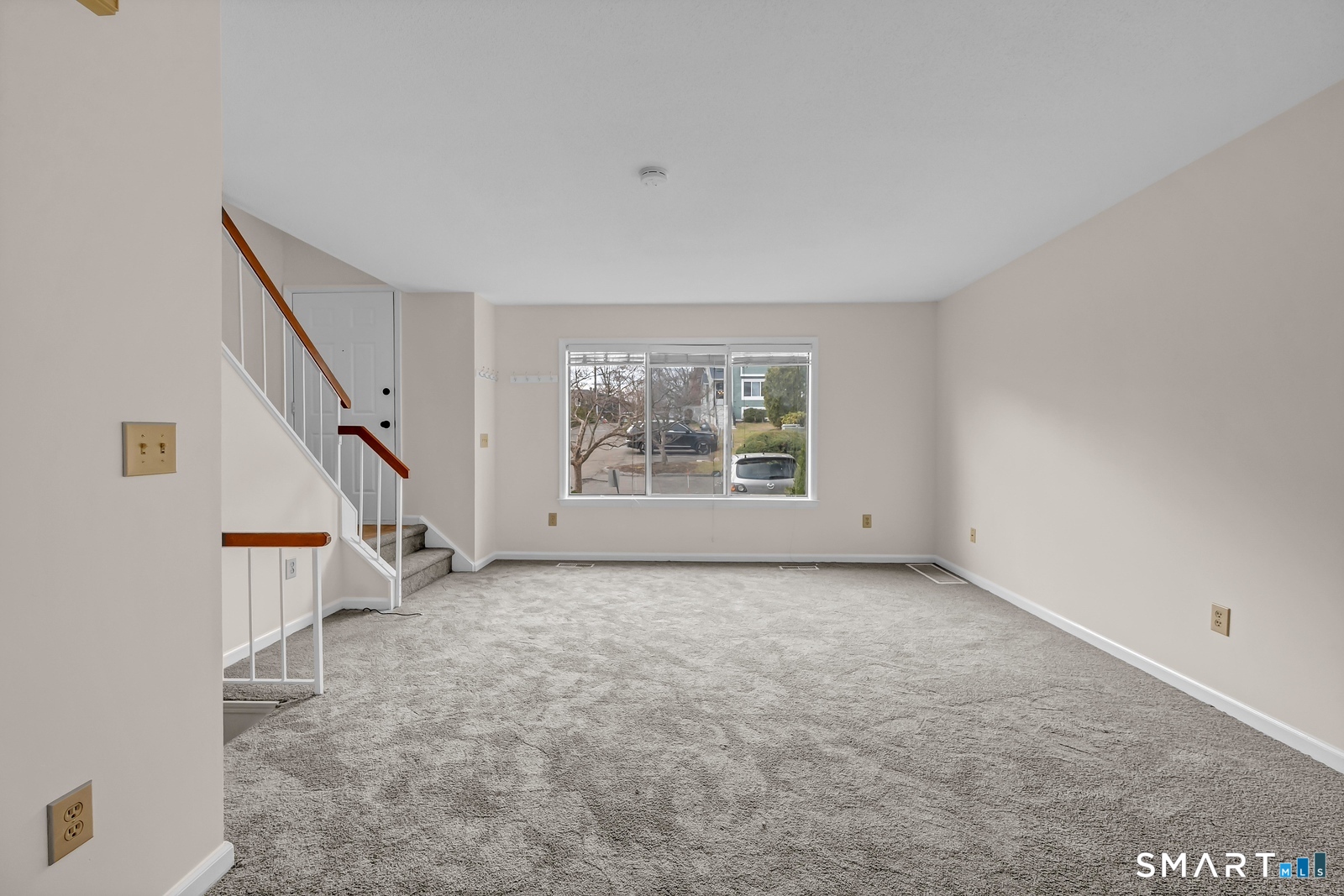 9 Farview Avenue 3-12