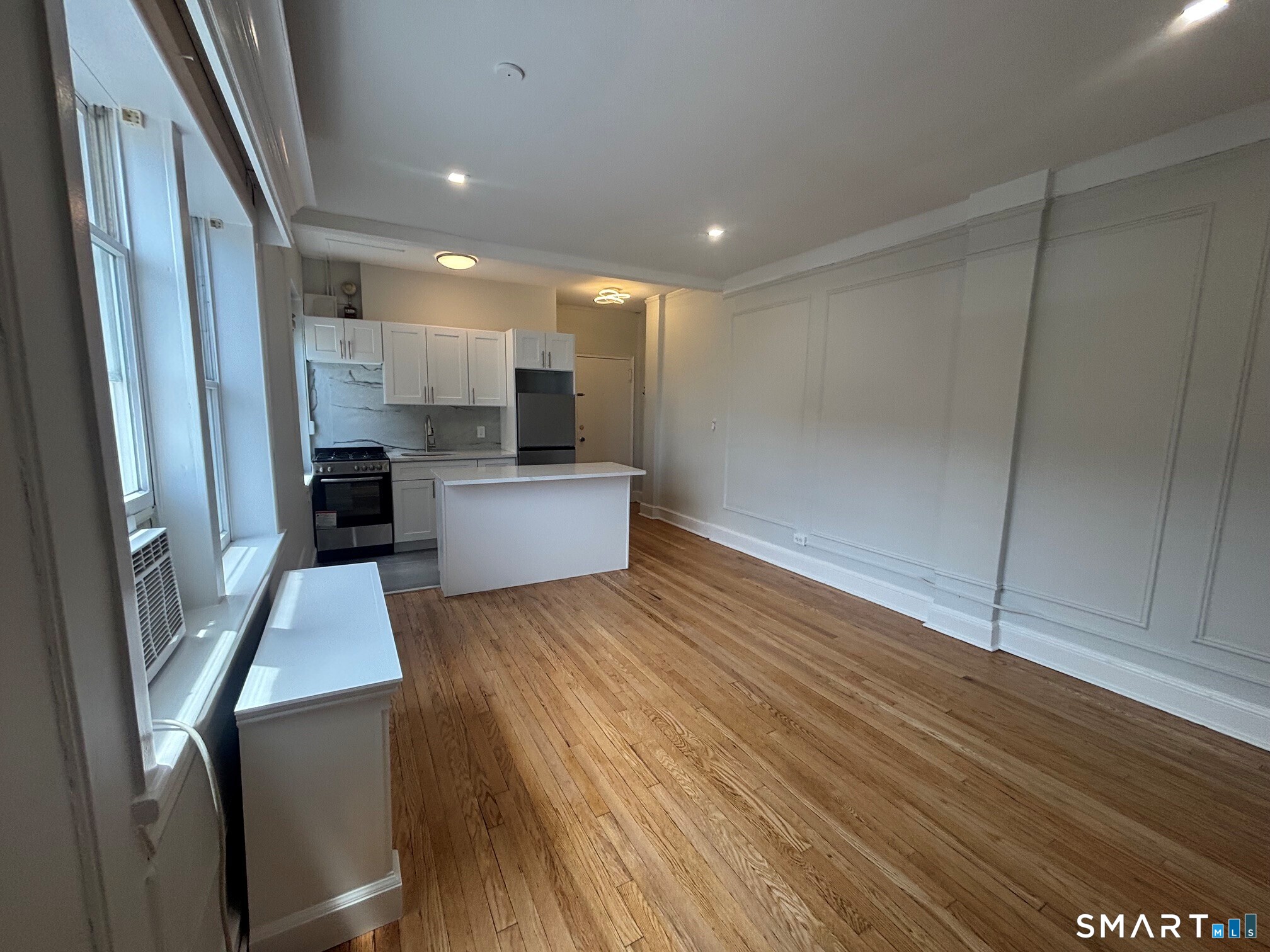 271 Greenwich Avenue 2D
