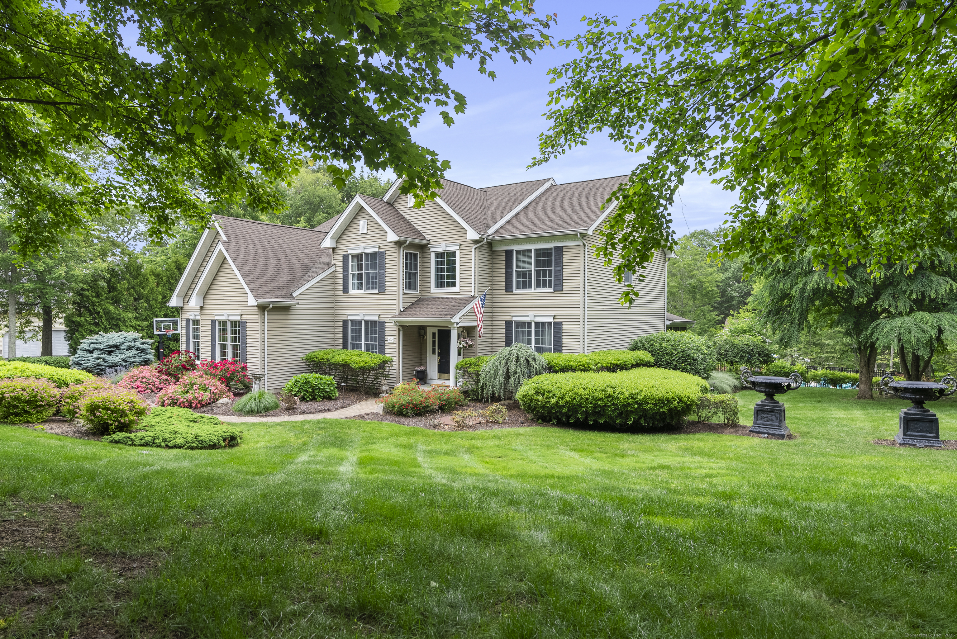 322 Paxton Way