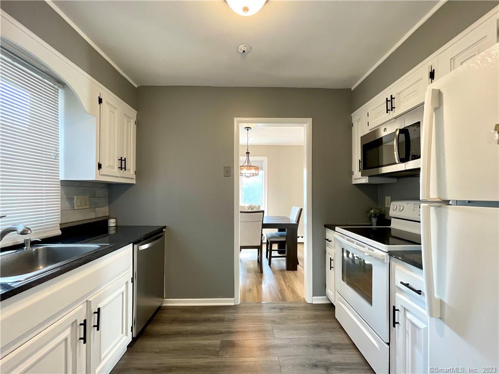 Photo 8 of 13 of 136 Deer Hill Avenue C31 condo