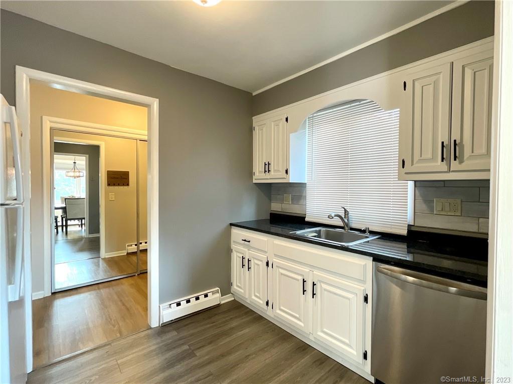 Photo 7 of 13 of 136 Deer Hill Avenue C31 condo