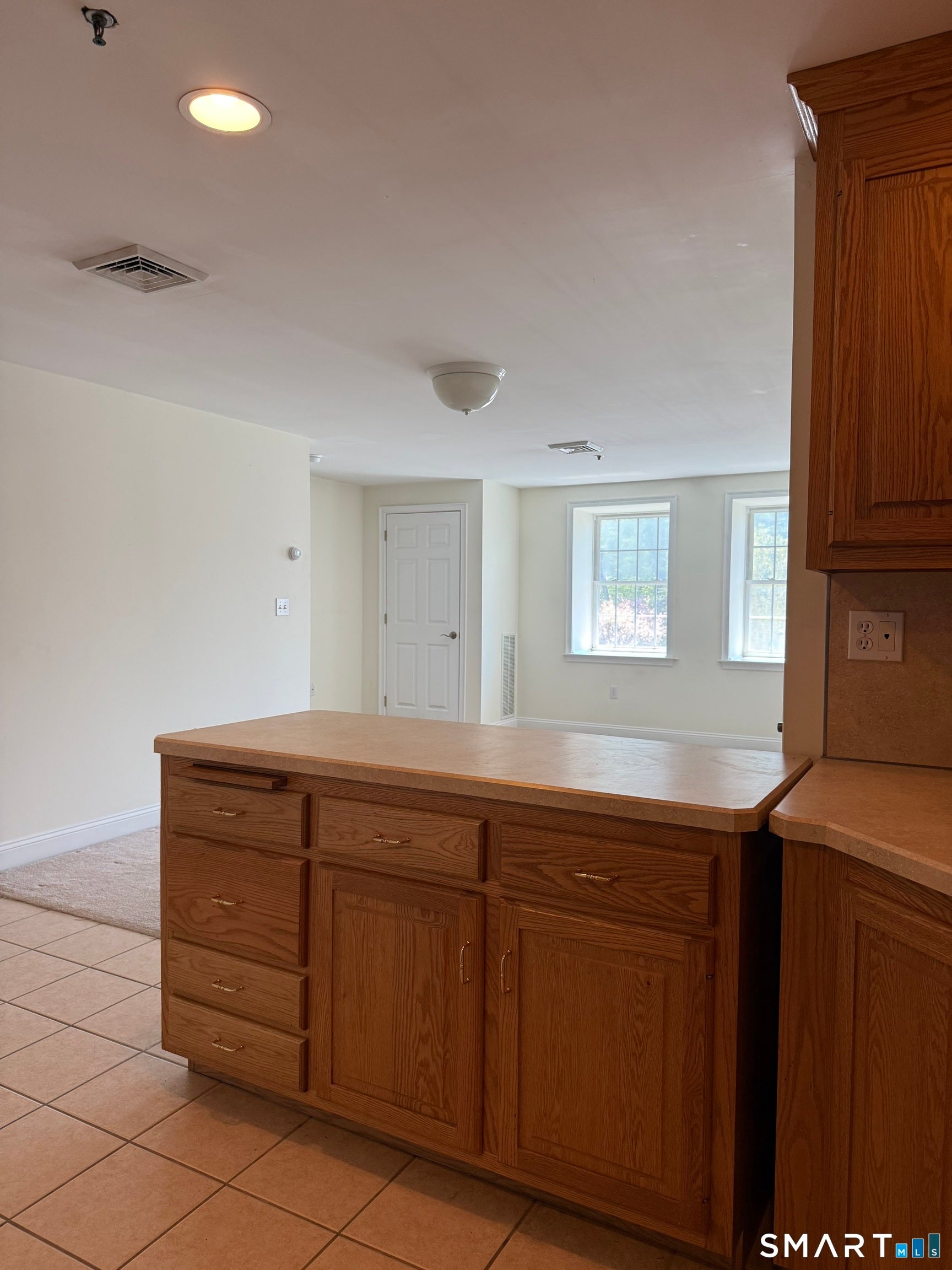 380 Main Street 16