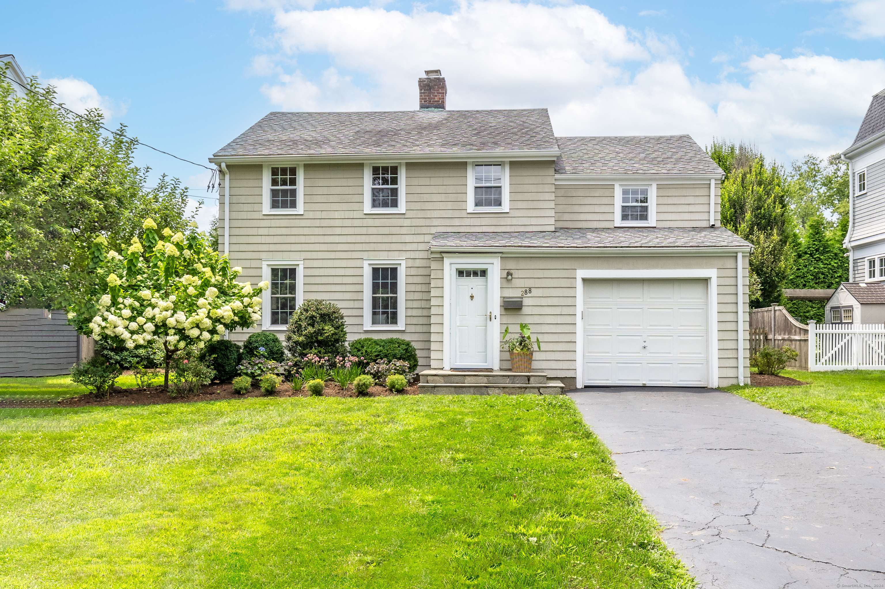 Property for Sale at 288 Birch Road, Fairfield, Connecticut - Bedrooms: 3 
Bathrooms: 2 
Rooms: 7  - $1,250,000