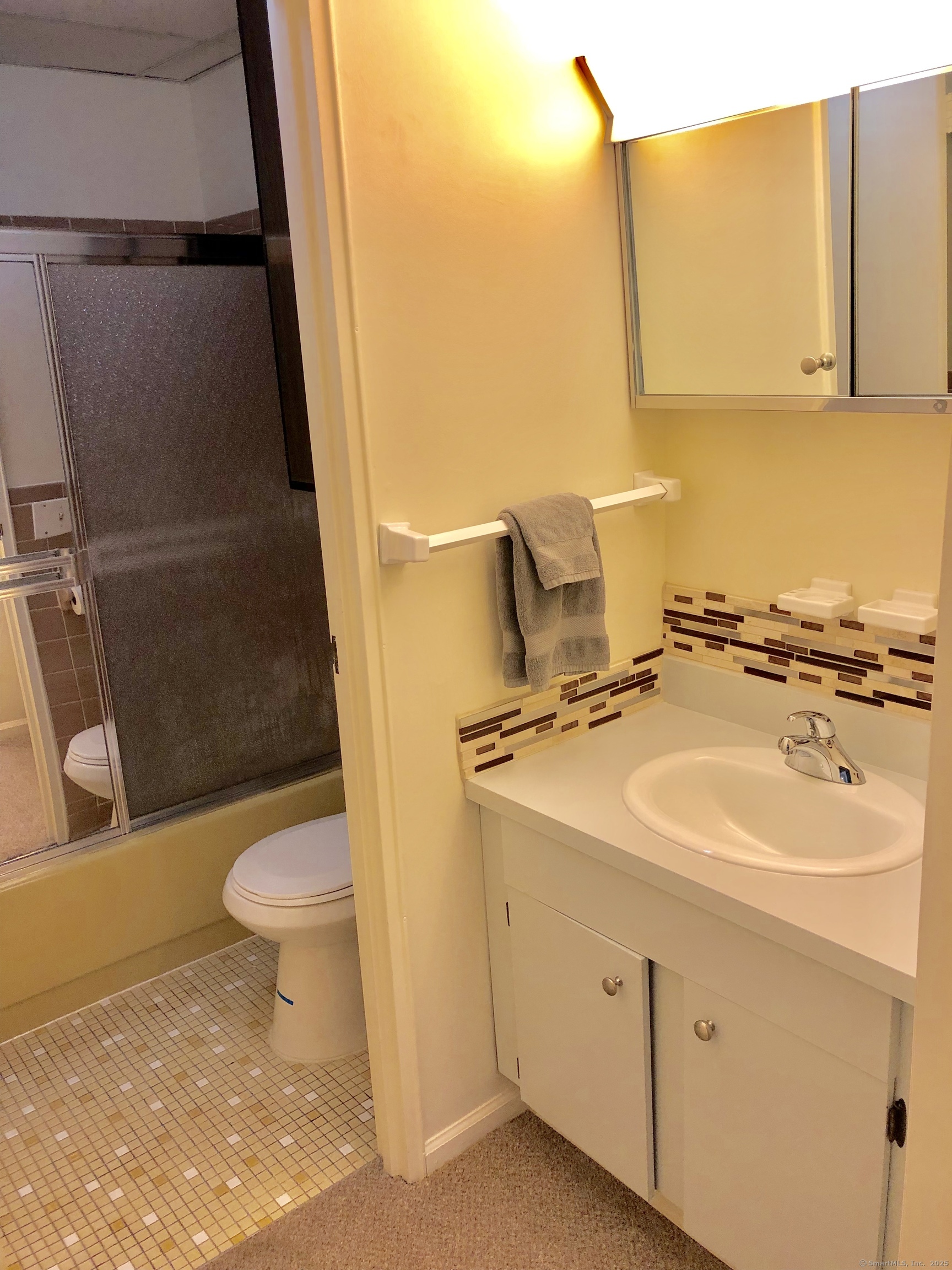 24 Prospect Street #APT 39, Manchester, Connecticut image 8