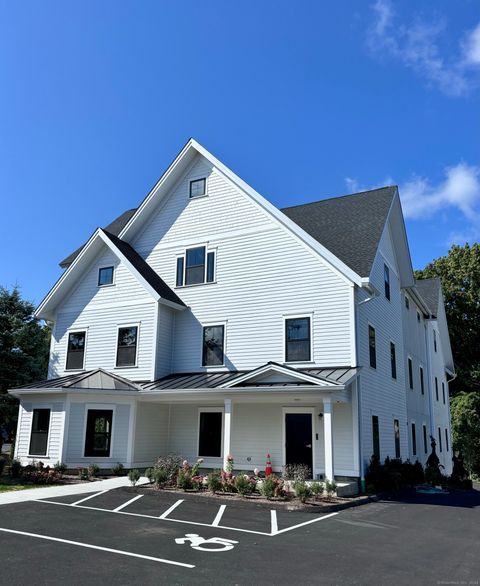 Multifamily For Rent - 5 North Salem Road #203<br/> Ridgefield, CT 06877