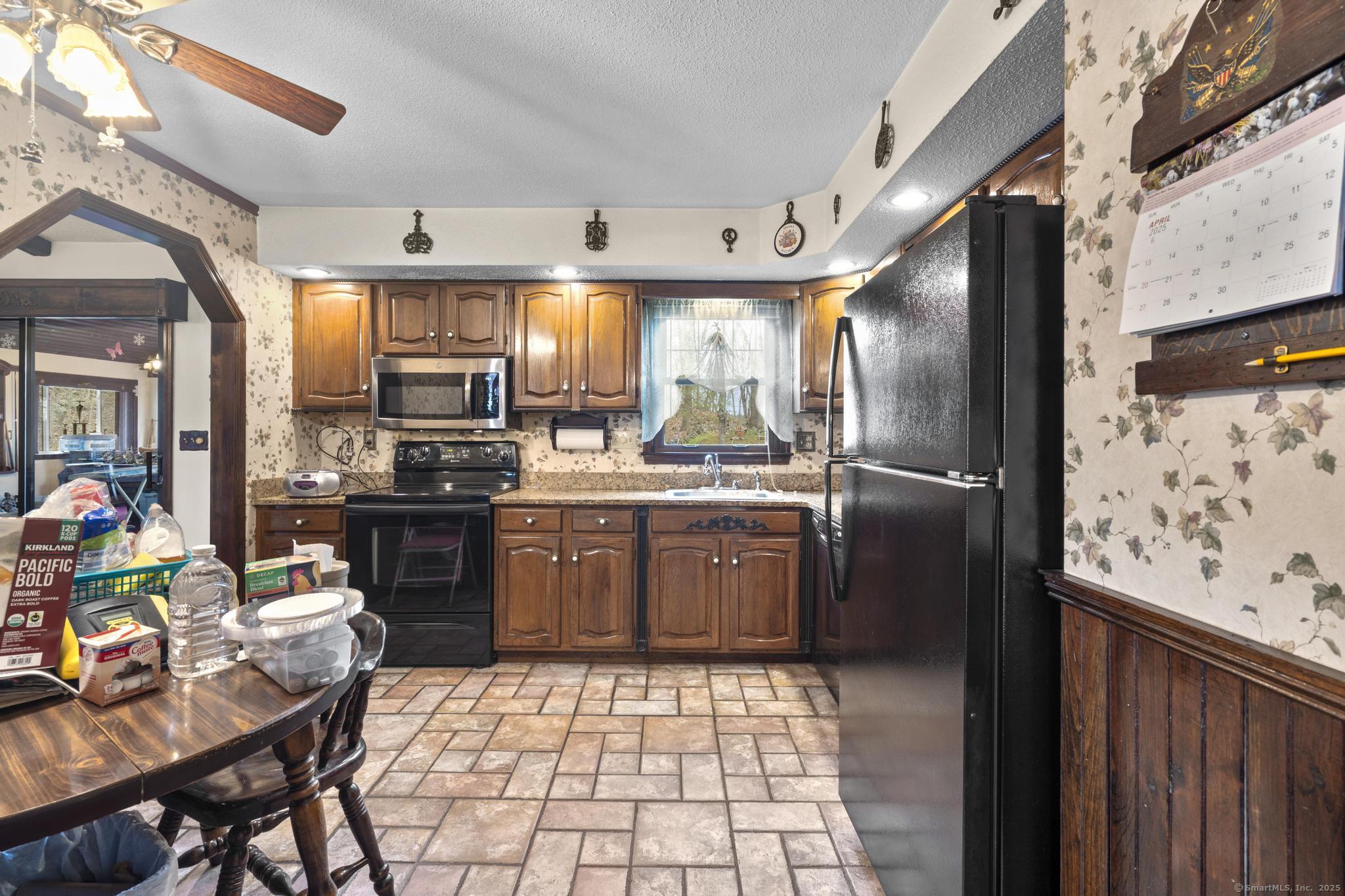 3 Timberland Drive, East Haven, Connecticut image 29