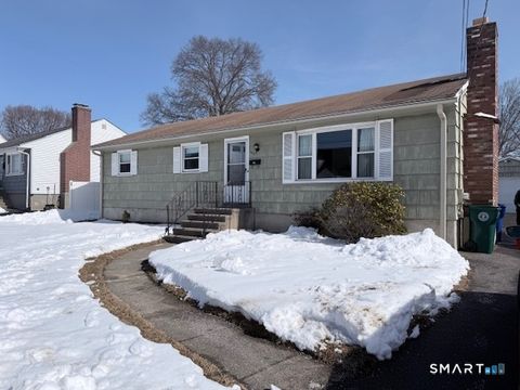 Photo of 190 Light Street, Stratford, CT 06614 (MLS # 24156416)